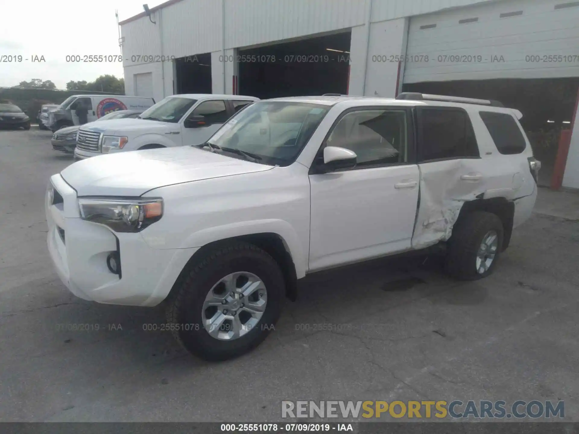 2 Photograph of a damaged car JTEBU5JR5K5657157 TOYOTA 4RUNNER 2019