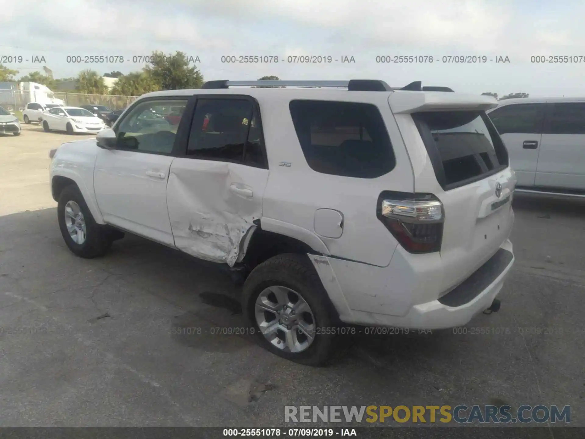 3 Photograph of a damaged car JTEBU5JR5K5657157 TOYOTA 4RUNNER 2019