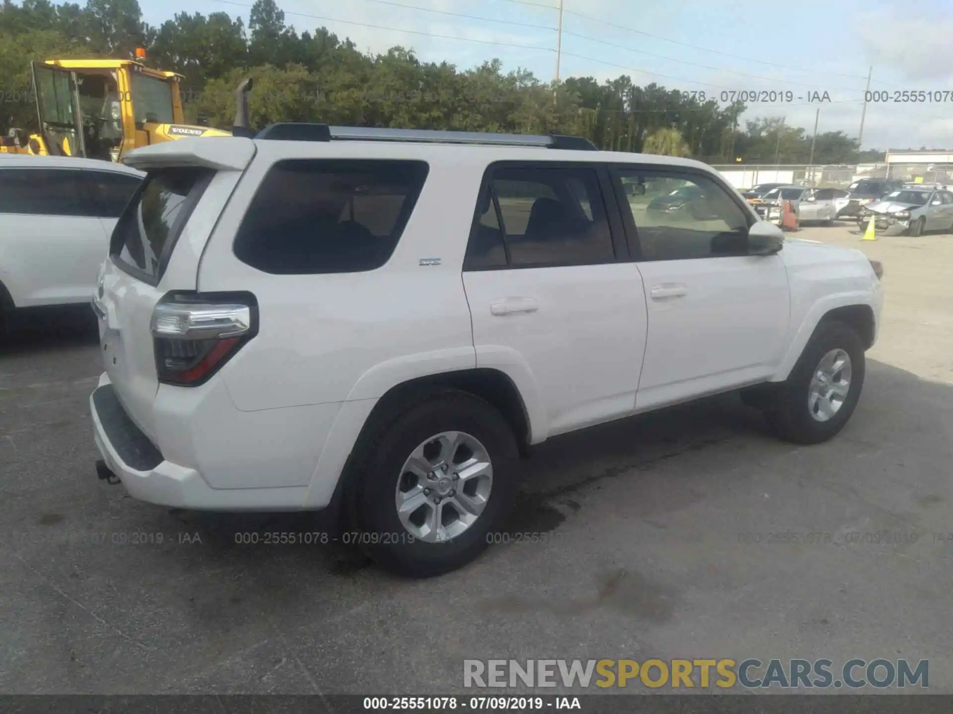 4 Photograph of a damaged car JTEBU5JR5K5657157 TOYOTA 4RUNNER 2019