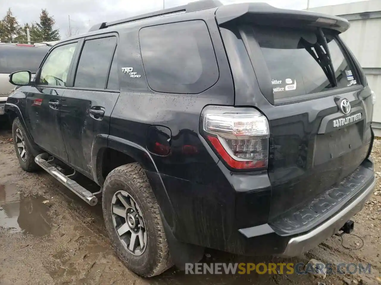 3 Photograph of a damaged car JTEBU5JR5K5663718 TOYOTA 4RUNNER 2019