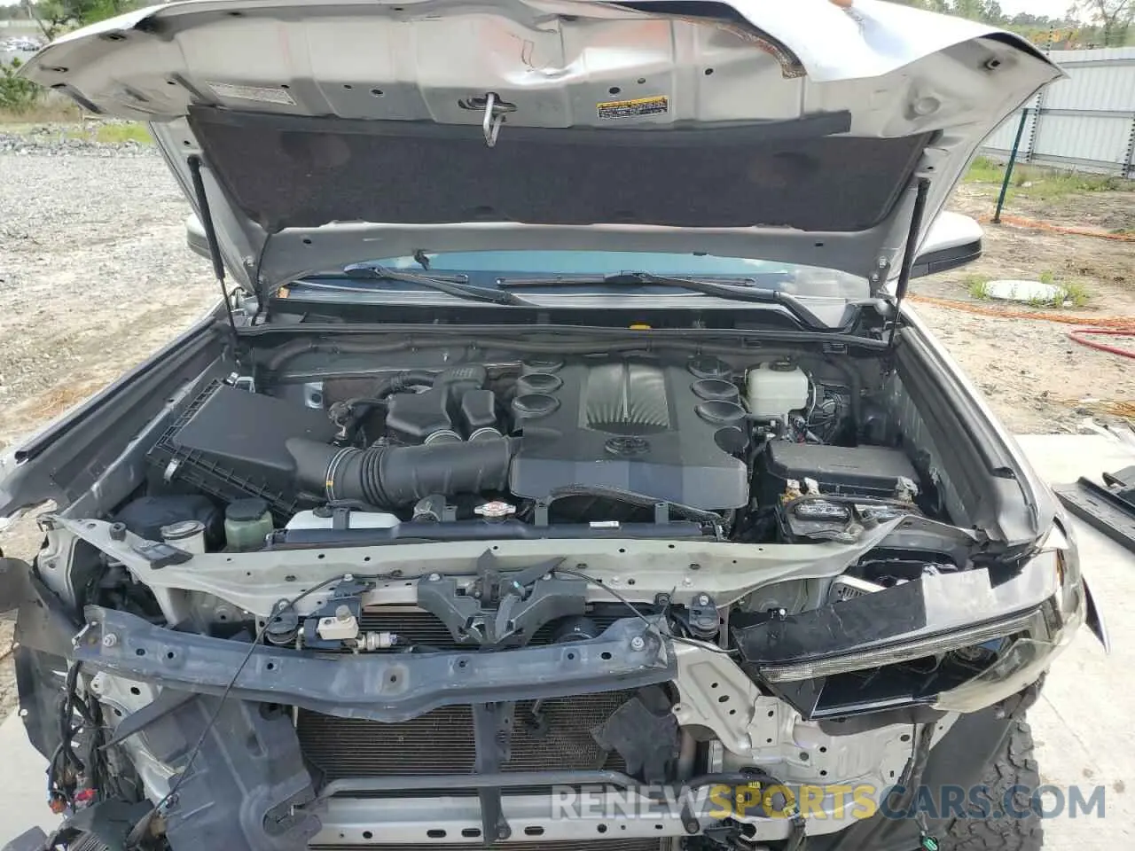 14 Photograph of a damaged car JTEBU5JR5K5668613 TOYOTA 4RUNNER 2019