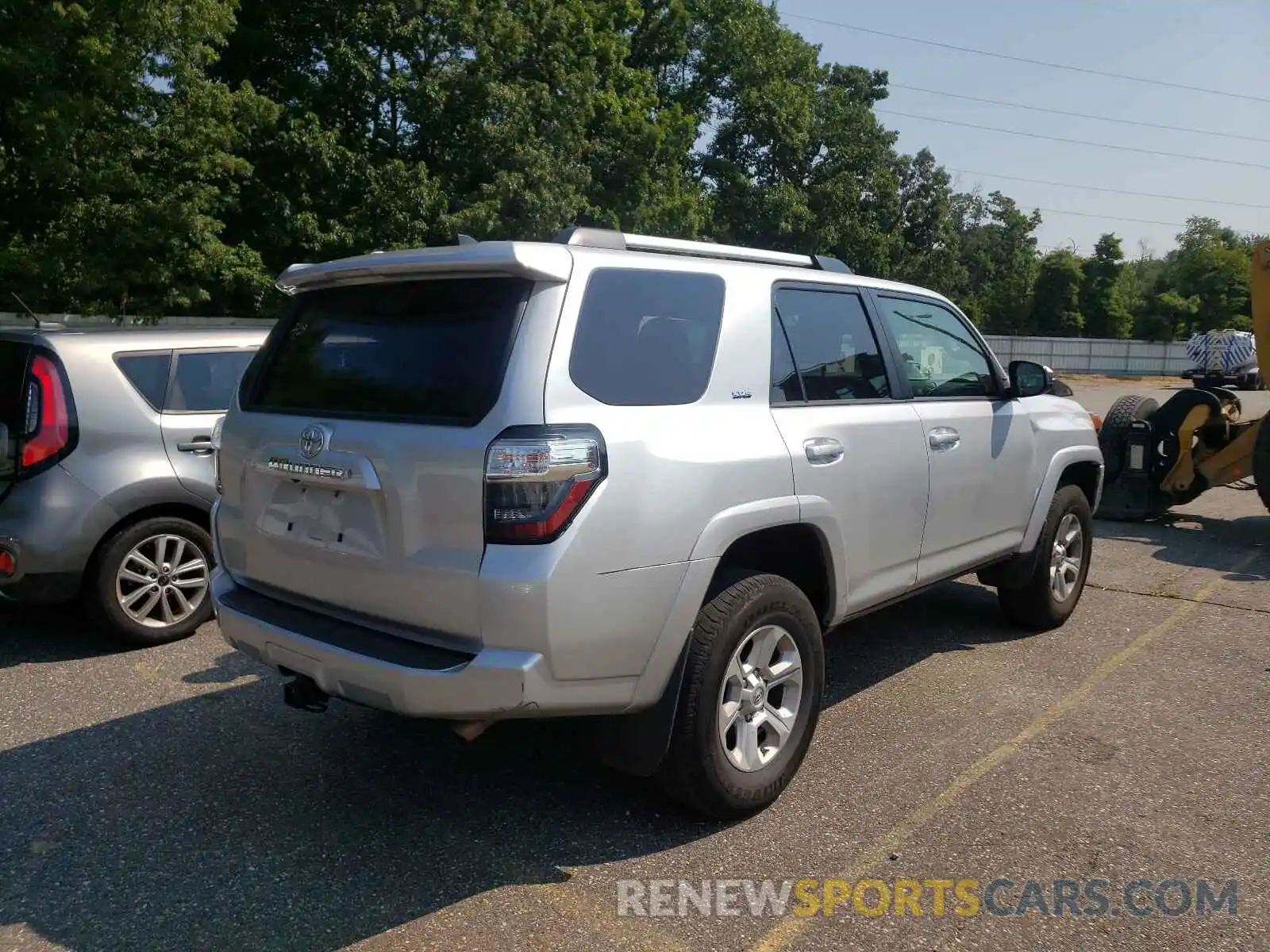 4 Photograph of a damaged car JTEBU5JR5K5673309 TOYOTA 4RUNNER 2019