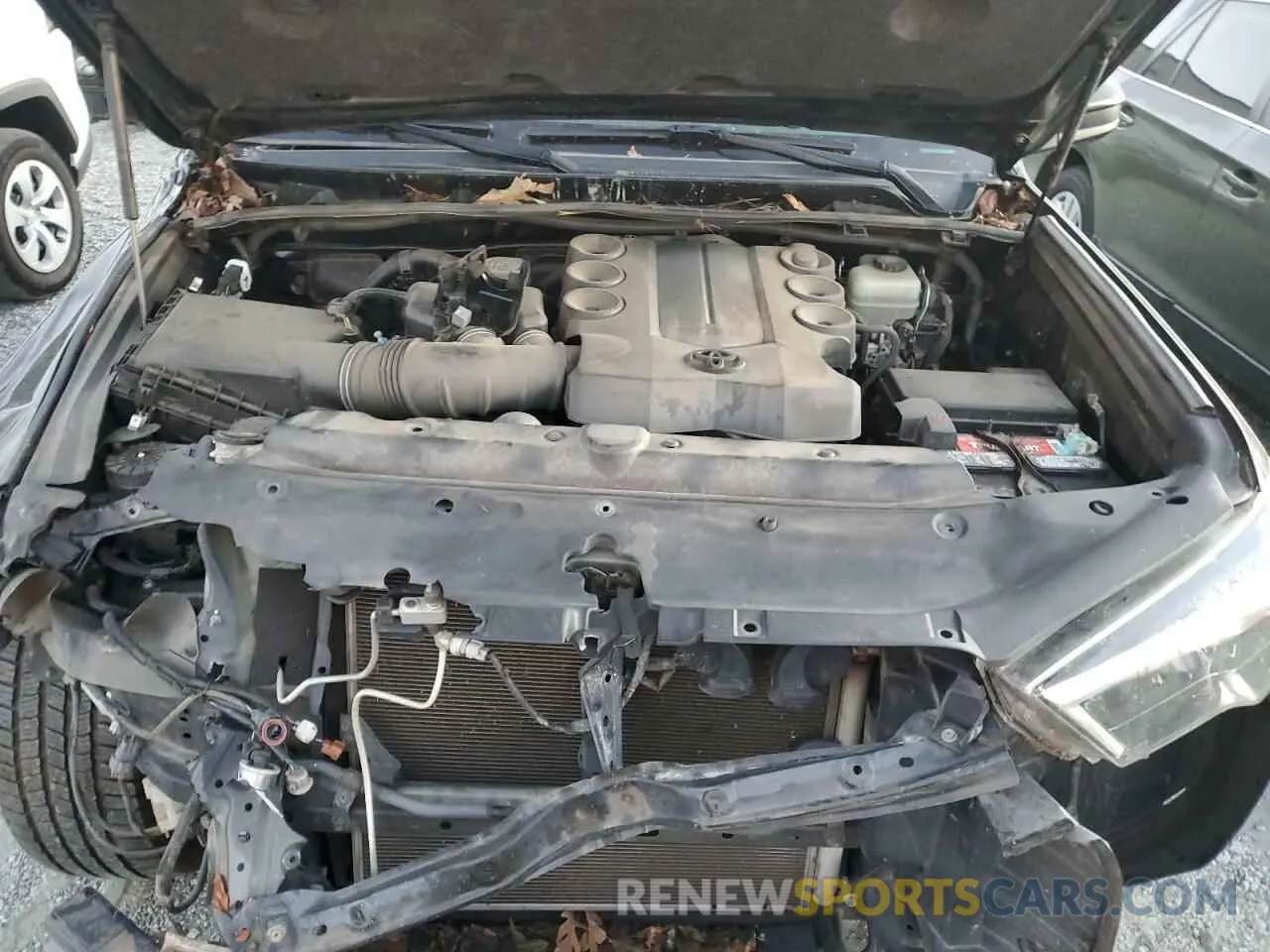 12 Photograph of a damaged car JTEBU5JR5K5674265 TOYOTA 4RUNNER 2019