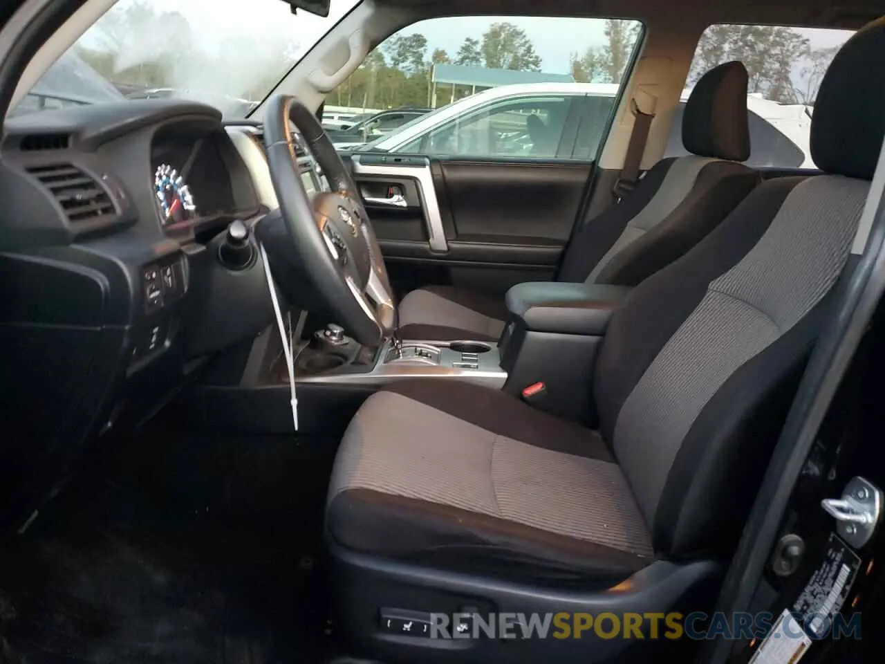 7 Photograph of a damaged car JTEBU5JR5K5674265 TOYOTA 4RUNNER 2019