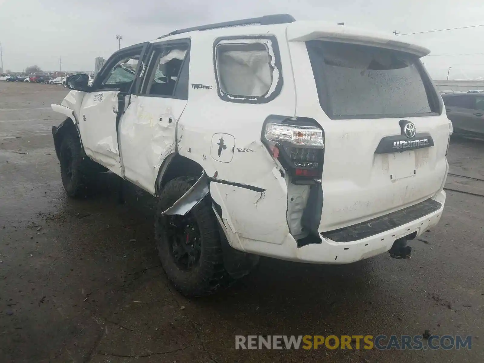 3 Photograph of a damaged car JTEBU5JR5K5676632 TOYOTA 4RUNNER 2019