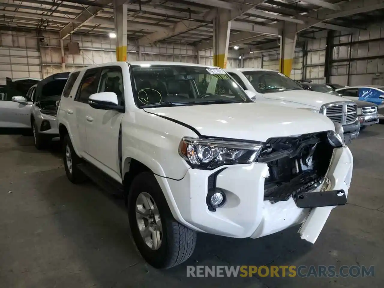 1 Photograph of a damaged car JTEBU5JR5K5696556 TOYOTA 4RUNNER 2019