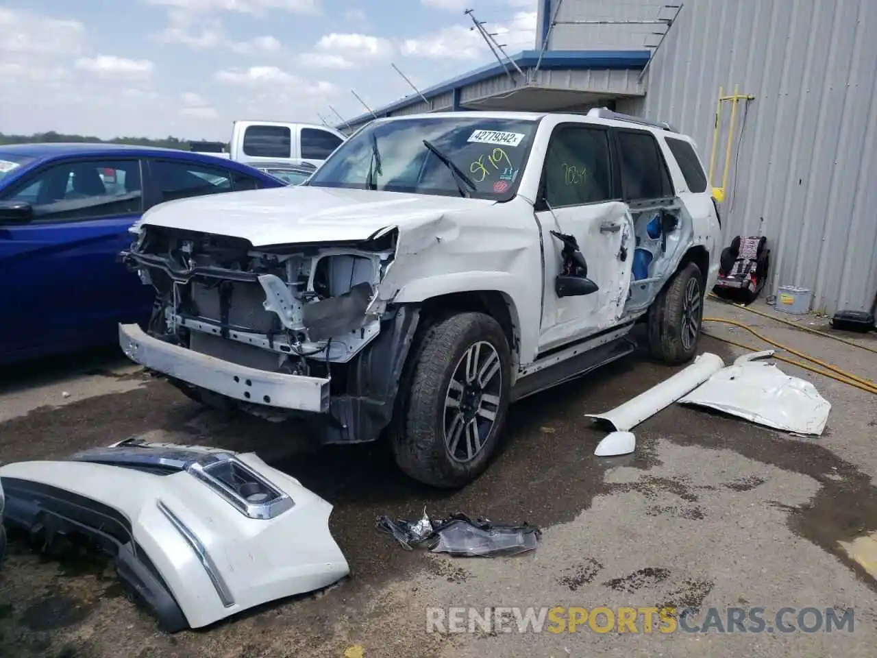 2 Photograph of a damaged car JTEBU5JR5K5701738 TOYOTA 4RUNNER 2019