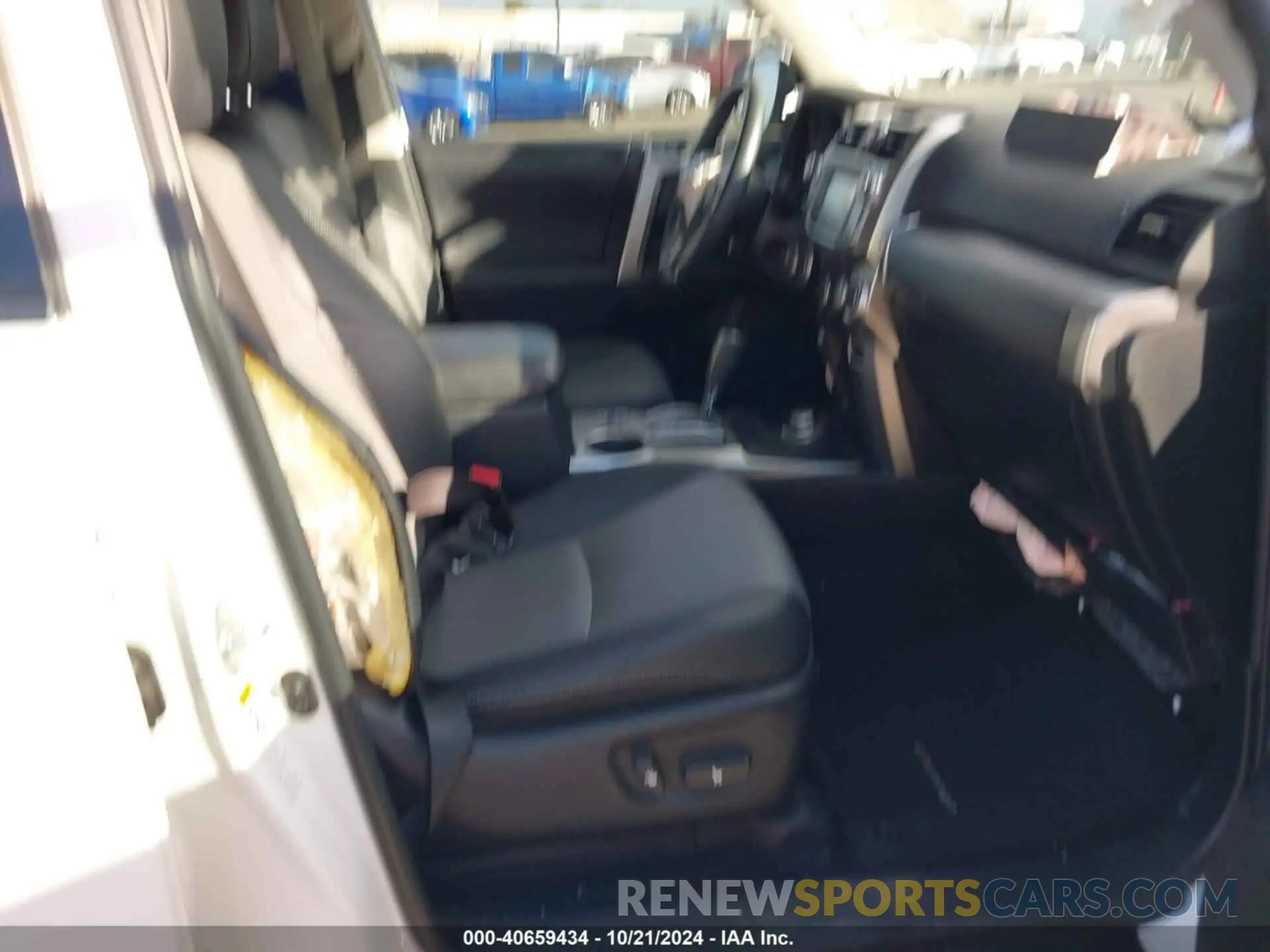 5 Photograph of a damaged car JTEBU5JR5K5708558 TOYOTA 4RUNNER 2019