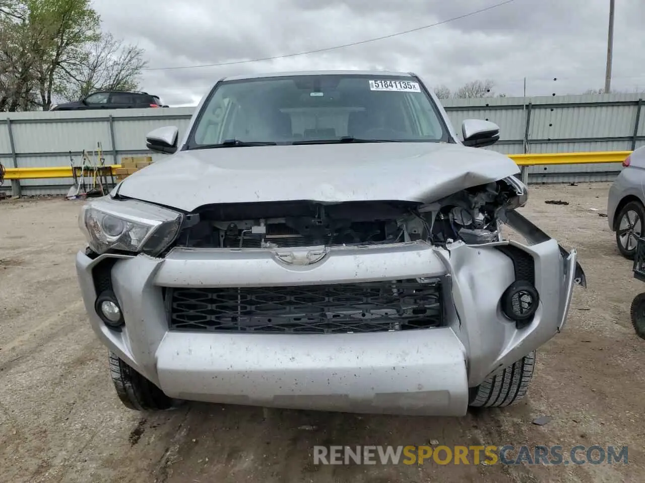 5 Photograph of a damaged car JTEBU5JR5K5709371 TOYOTA 4RUNNER 2019