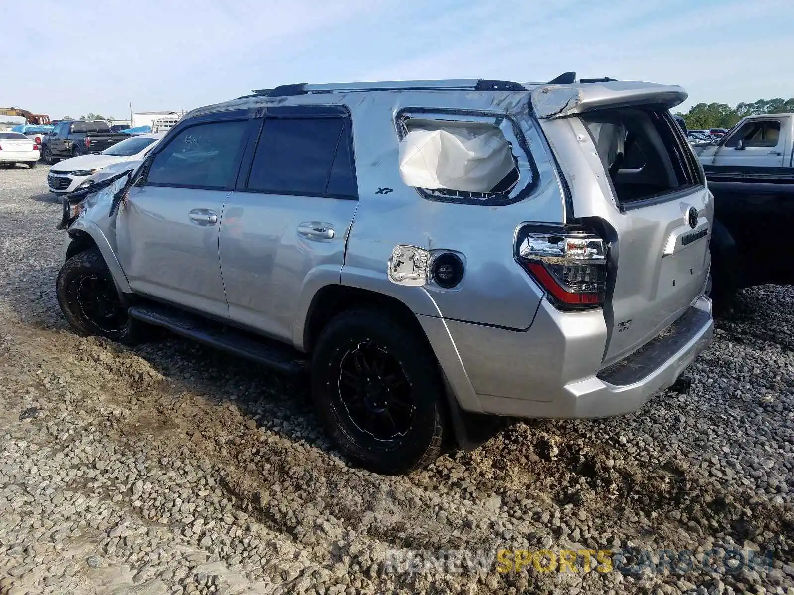 3 Photograph of a damaged car JTEBU5JR5K5712626 TOYOTA 4RUNNER 2019