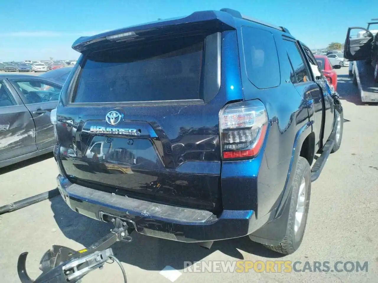 4 Photograph of a damaged car JTEBU5JR5K5720094 TOYOTA 4RUNNER 2019