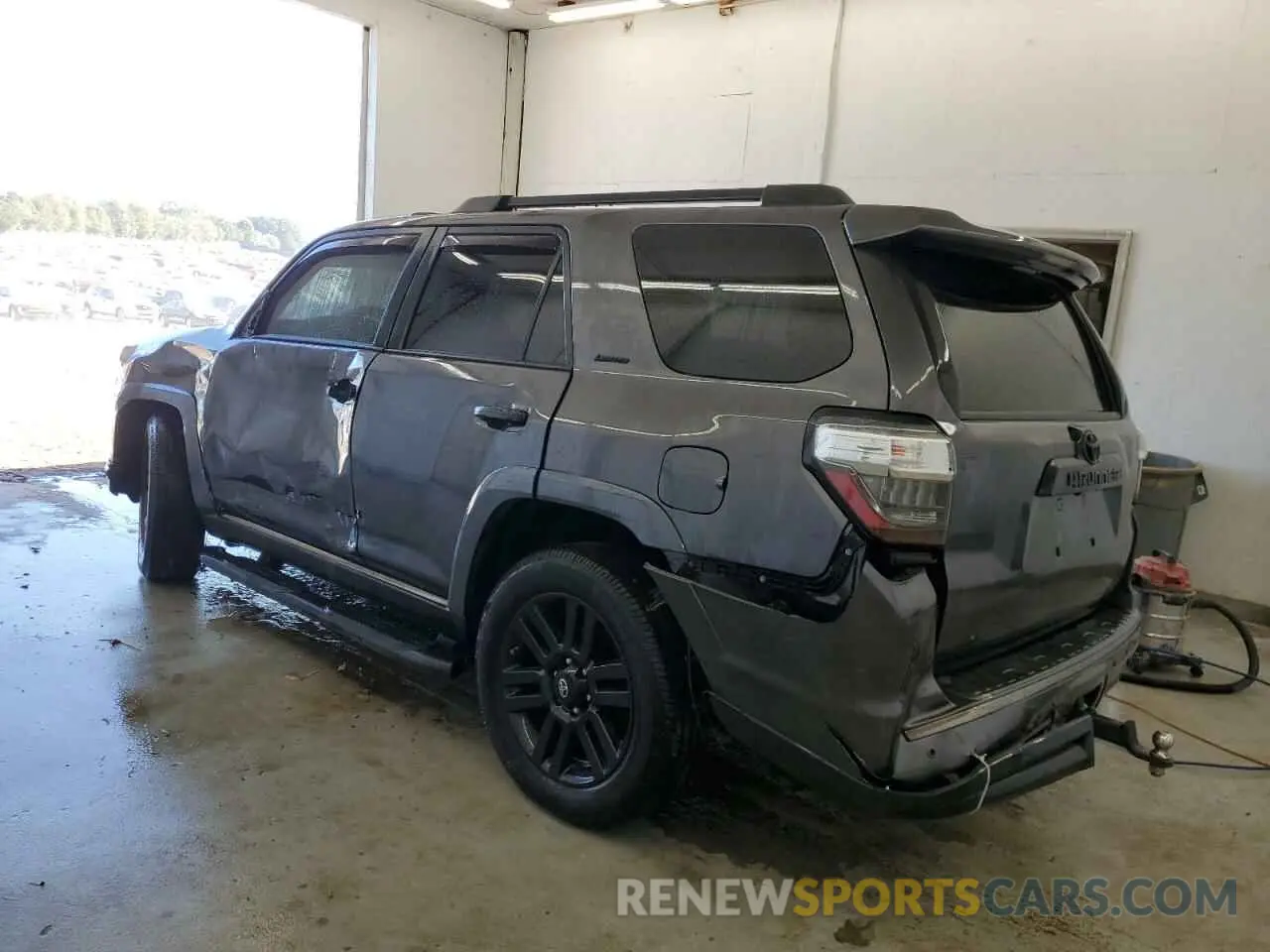 2 Photograph of a damaged car JTEBU5JR5K5722783 TOYOTA 4RUNNER 2019