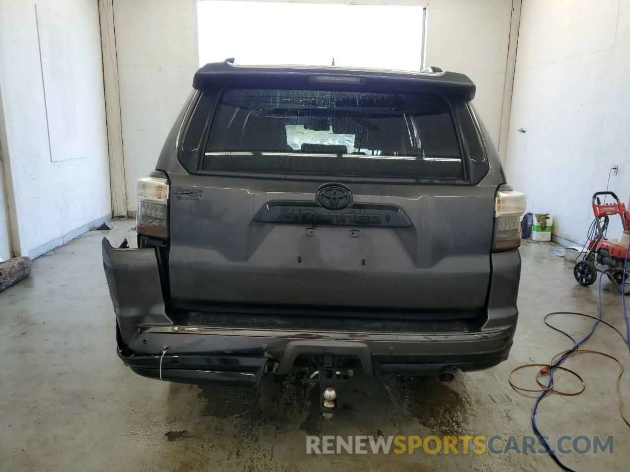 6 Photograph of a damaged car JTEBU5JR5K5722783 TOYOTA 4RUNNER 2019