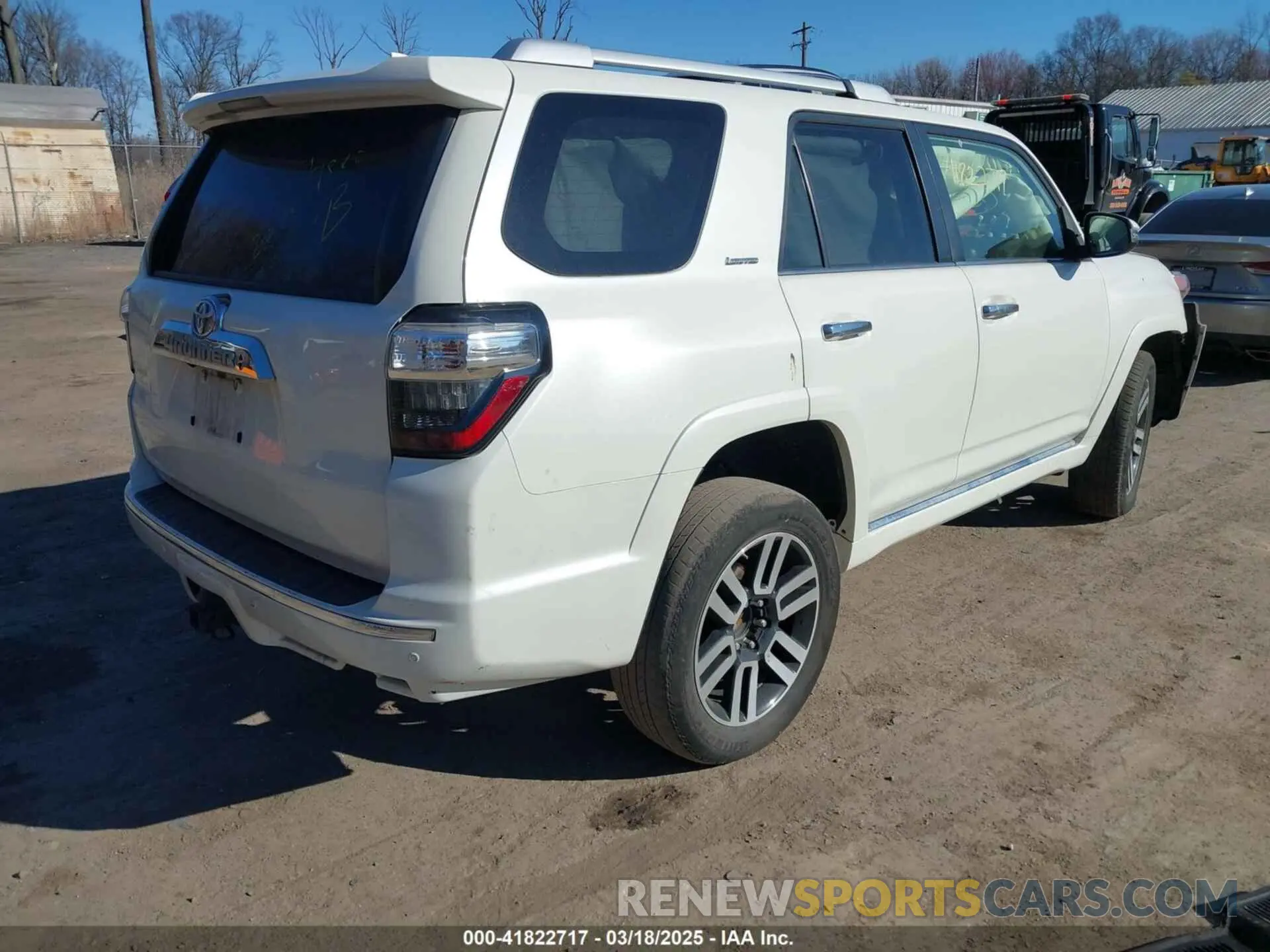 4 Photograph of a damaged car JTEBU5JR5K5729166 TOYOTA 4RUNNER 2019