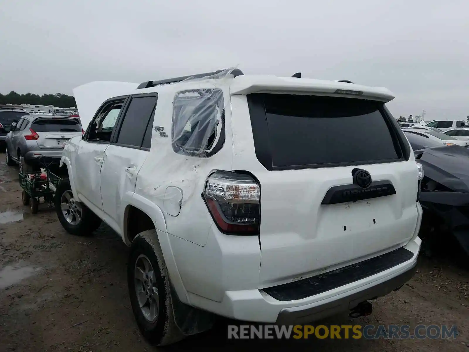 3 Photograph of a damaged car JTEBU5JR6K5610719 TOYOTA 4RUNNER 2019