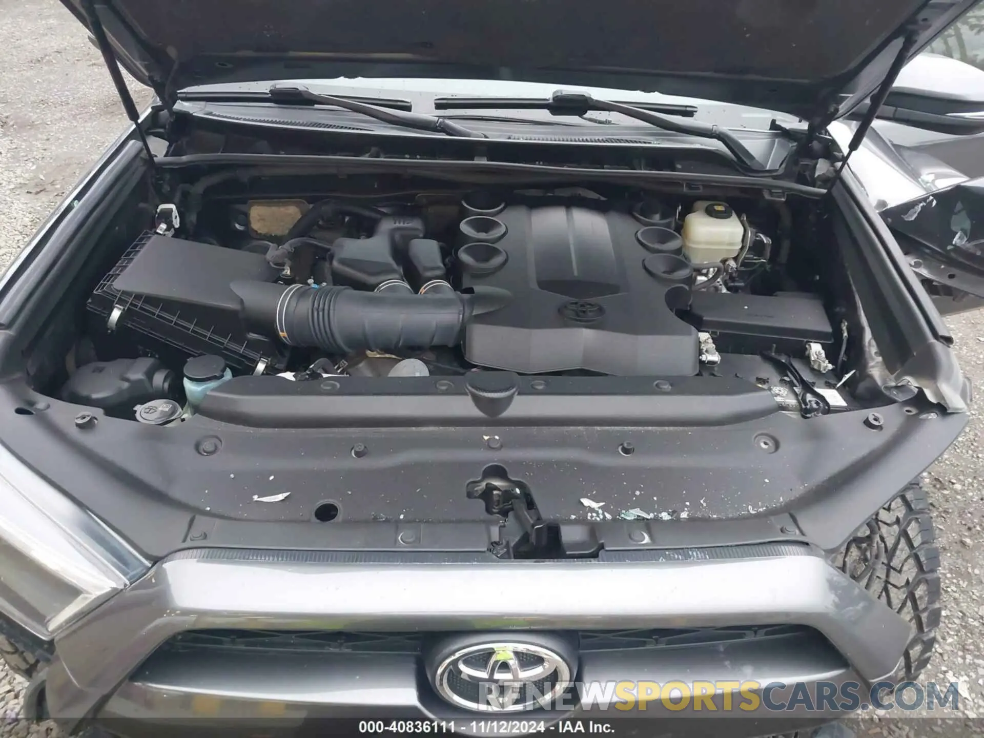 10 Photograph of a damaged car JTEBU5JR6K5614222 TOYOTA 4RUNNER 2019