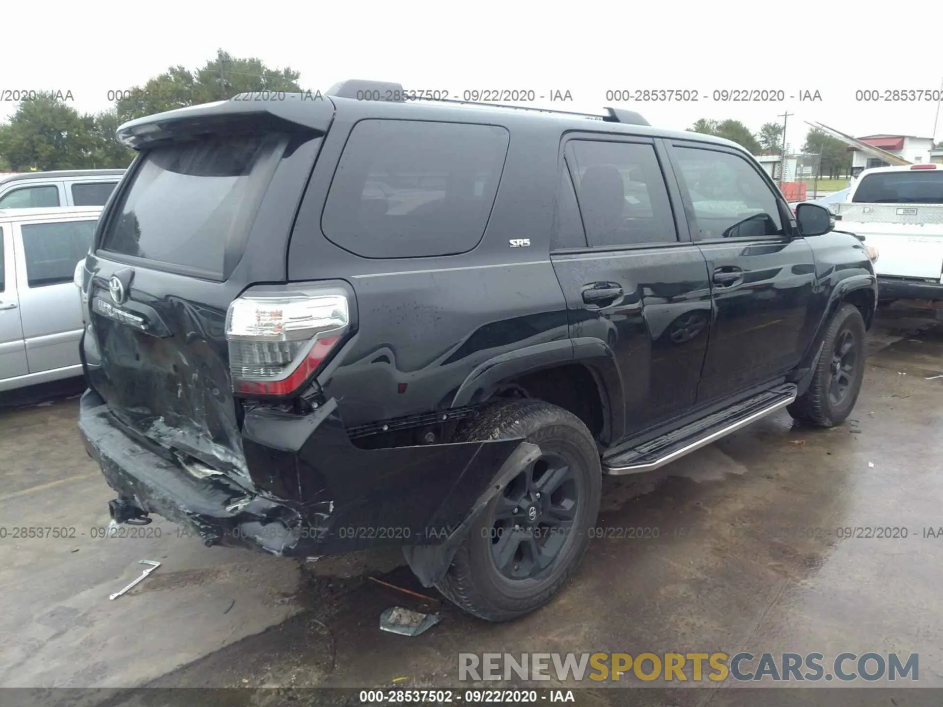 4 Photograph of a damaged car JTEBU5JR6K5614737 TOYOTA 4RUNNER 2019