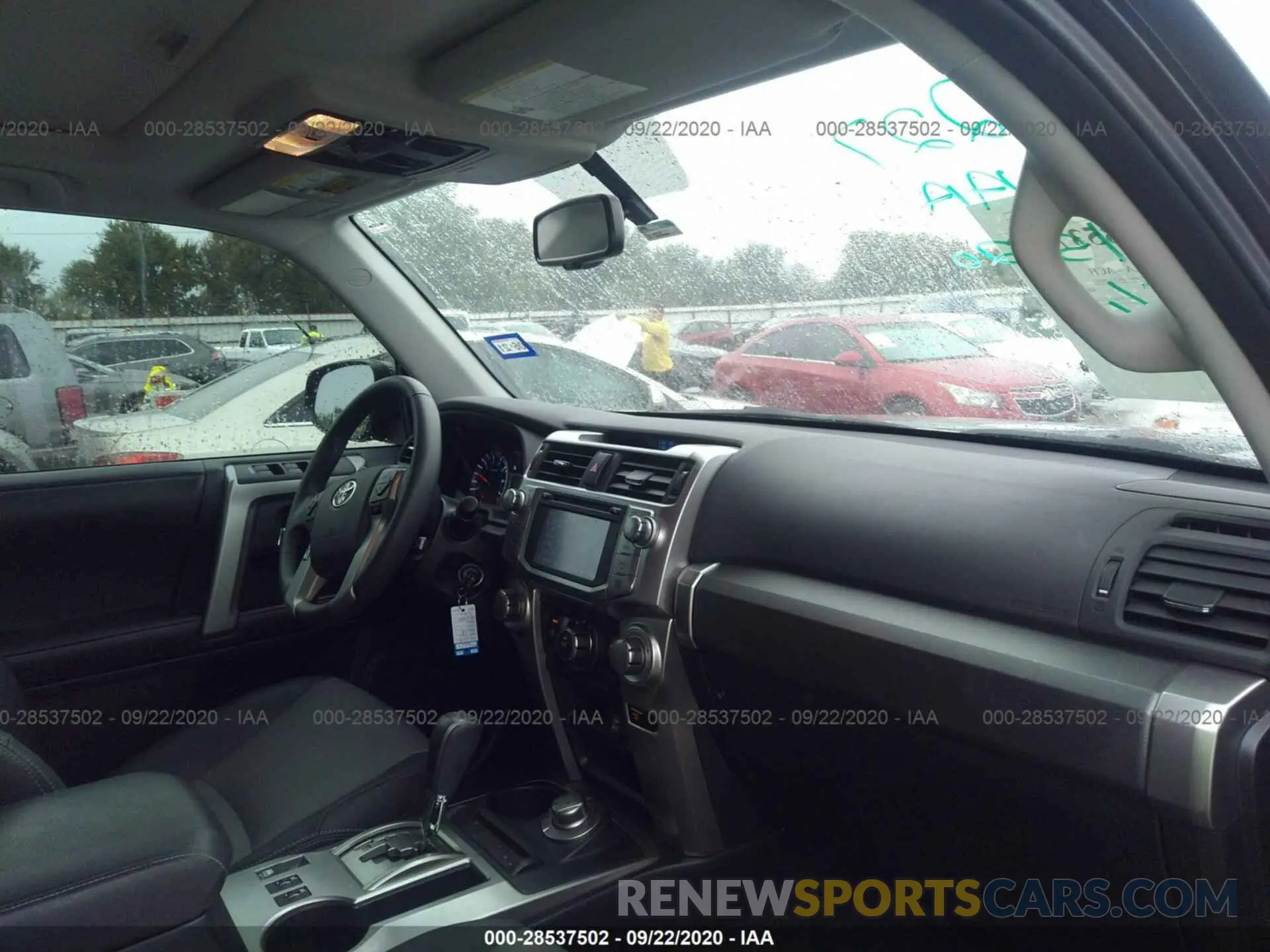 5 Photograph of a damaged car JTEBU5JR6K5614737 TOYOTA 4RUNNER 2019