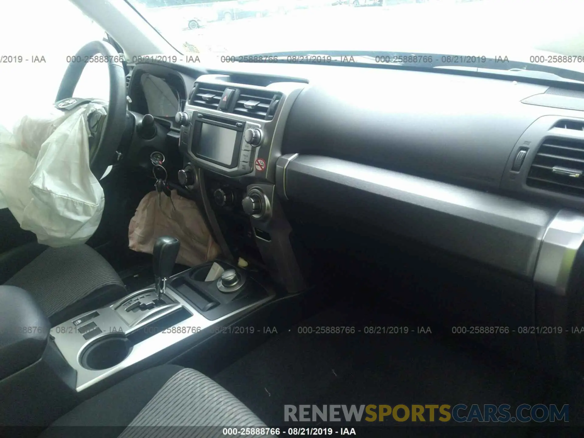 5 Photograph of a damaged car JTEBU5JR6K5615371 TOYOTA 4RUNNER 2019