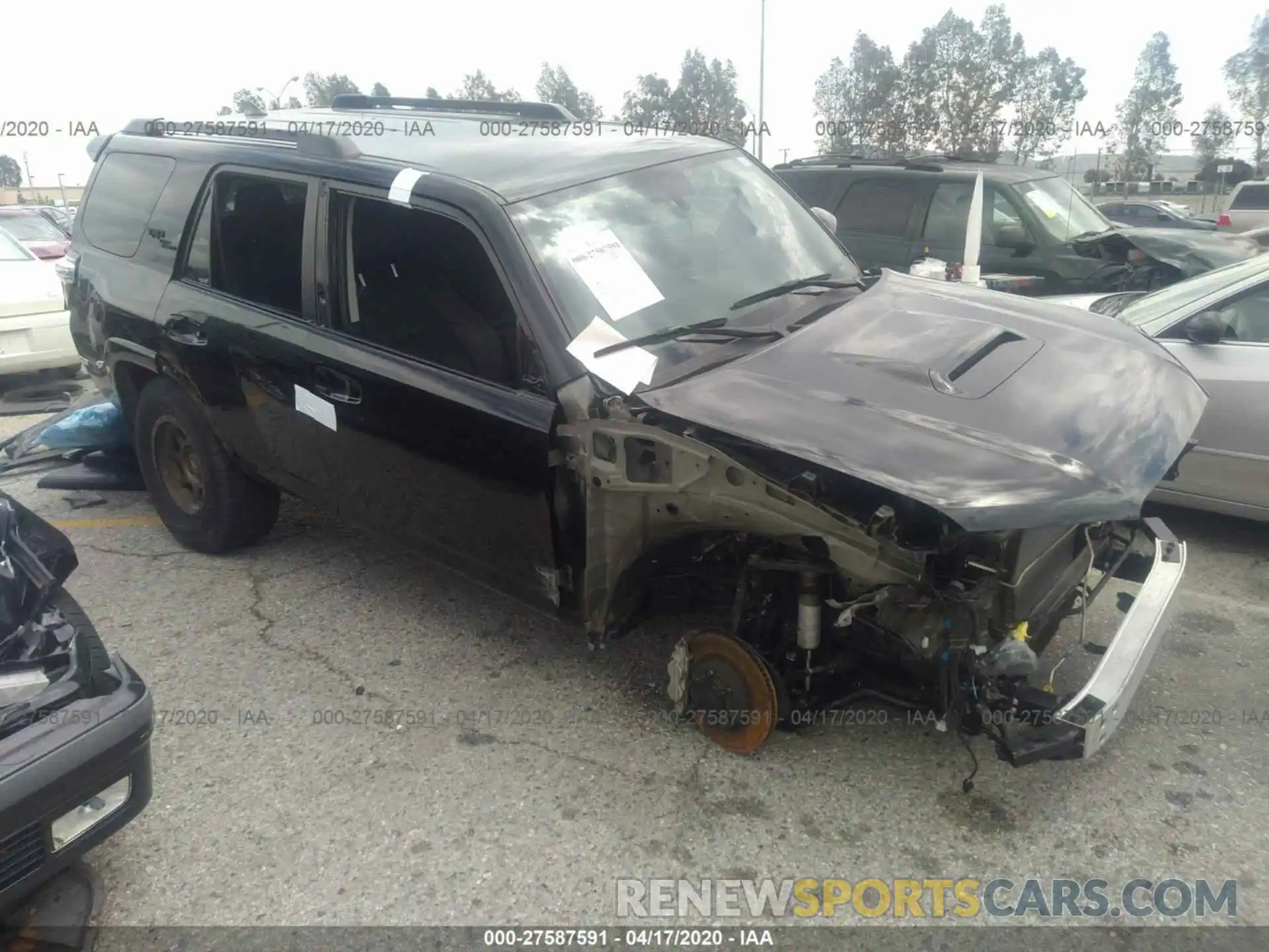 1 Photograph of a damaged car JTEBU5JR6K5615838 TOYOTA 4RUNNER 2019