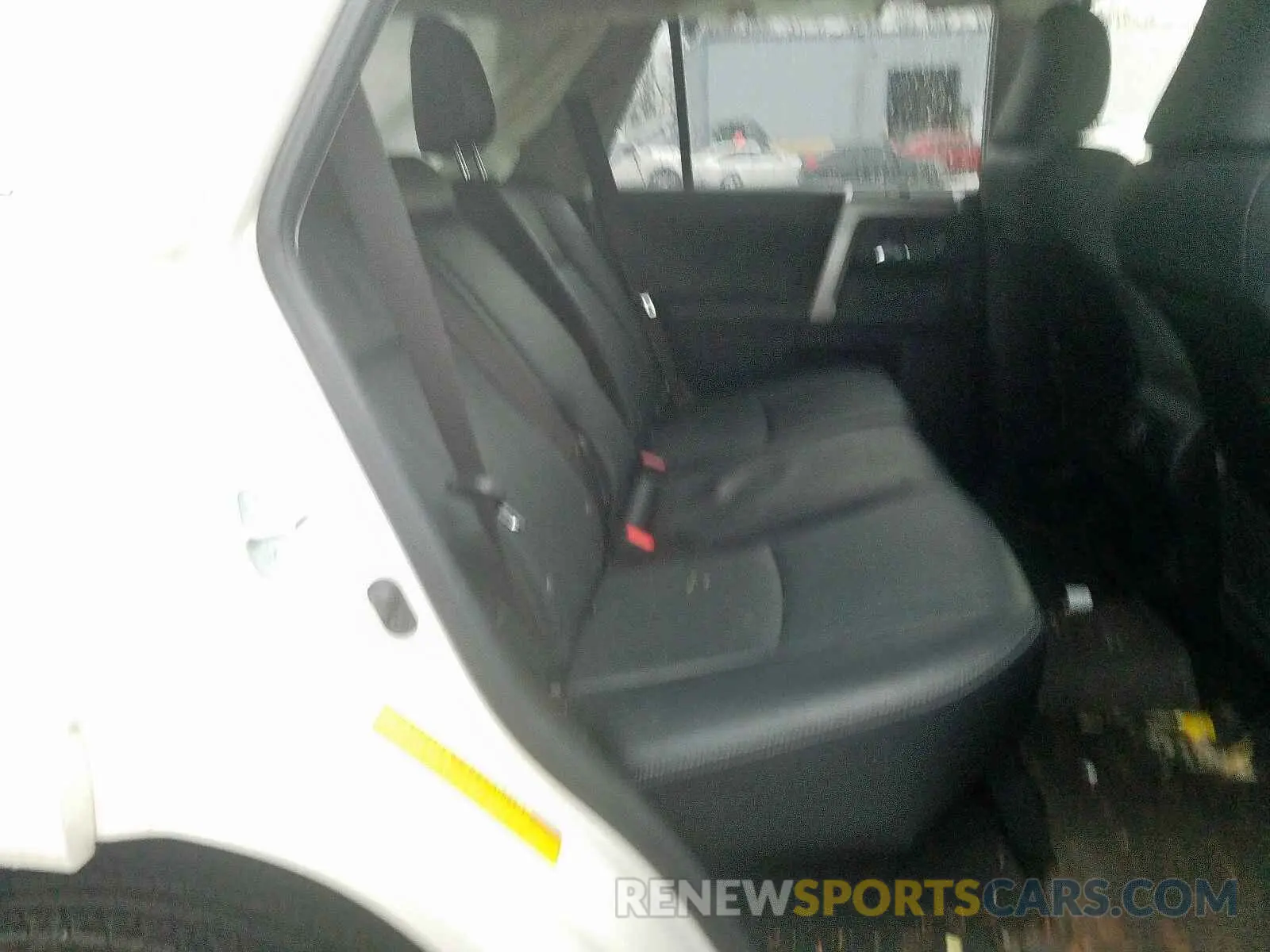 6 Photograph of a damaged car JTEBU5JR6K5633336 TOYOTA 4RUNNER 2019