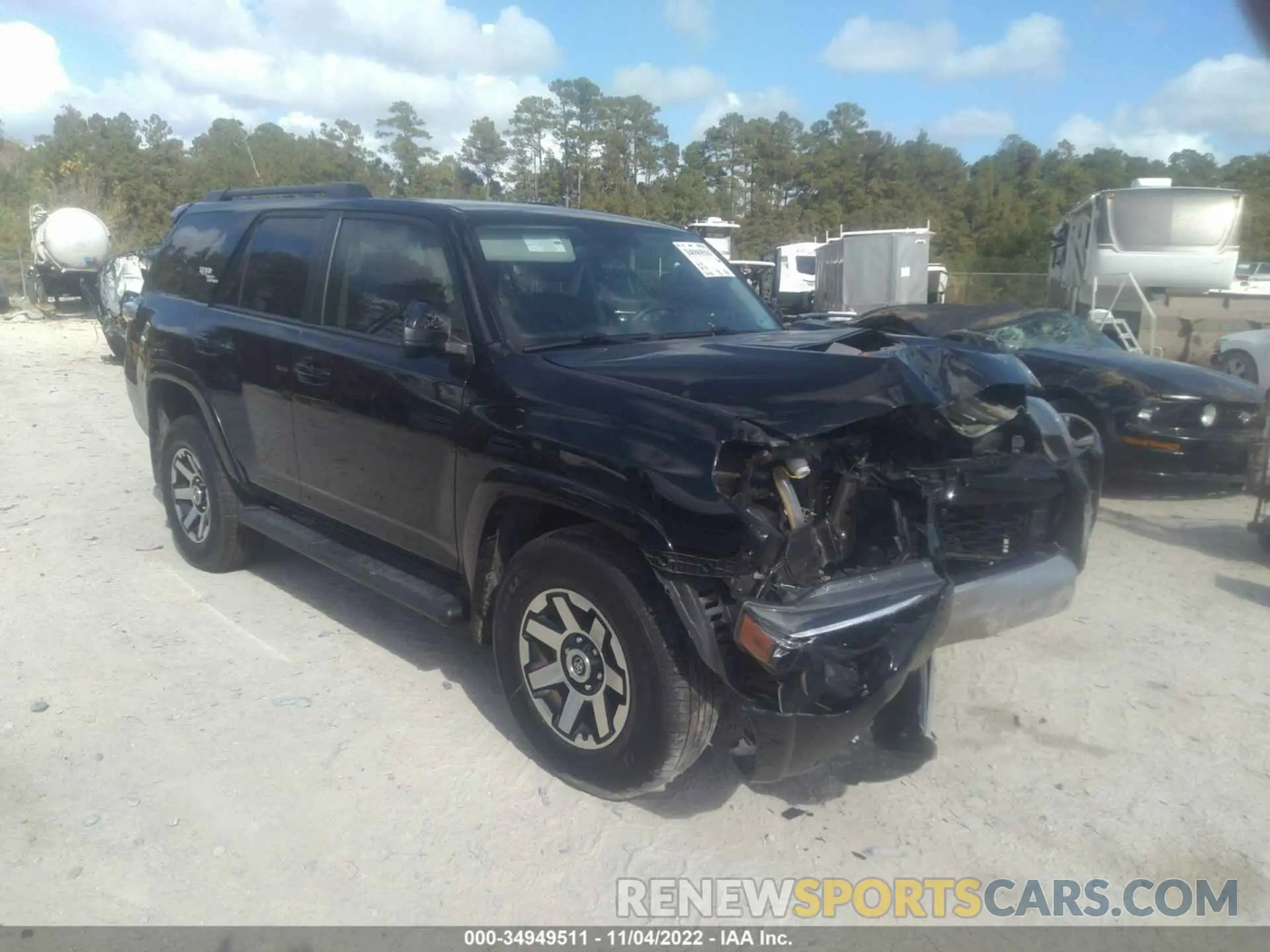 1 Photograph of a damaged car JTEBU5JR6K5636513 TOYOTA 4RUNNER 2019