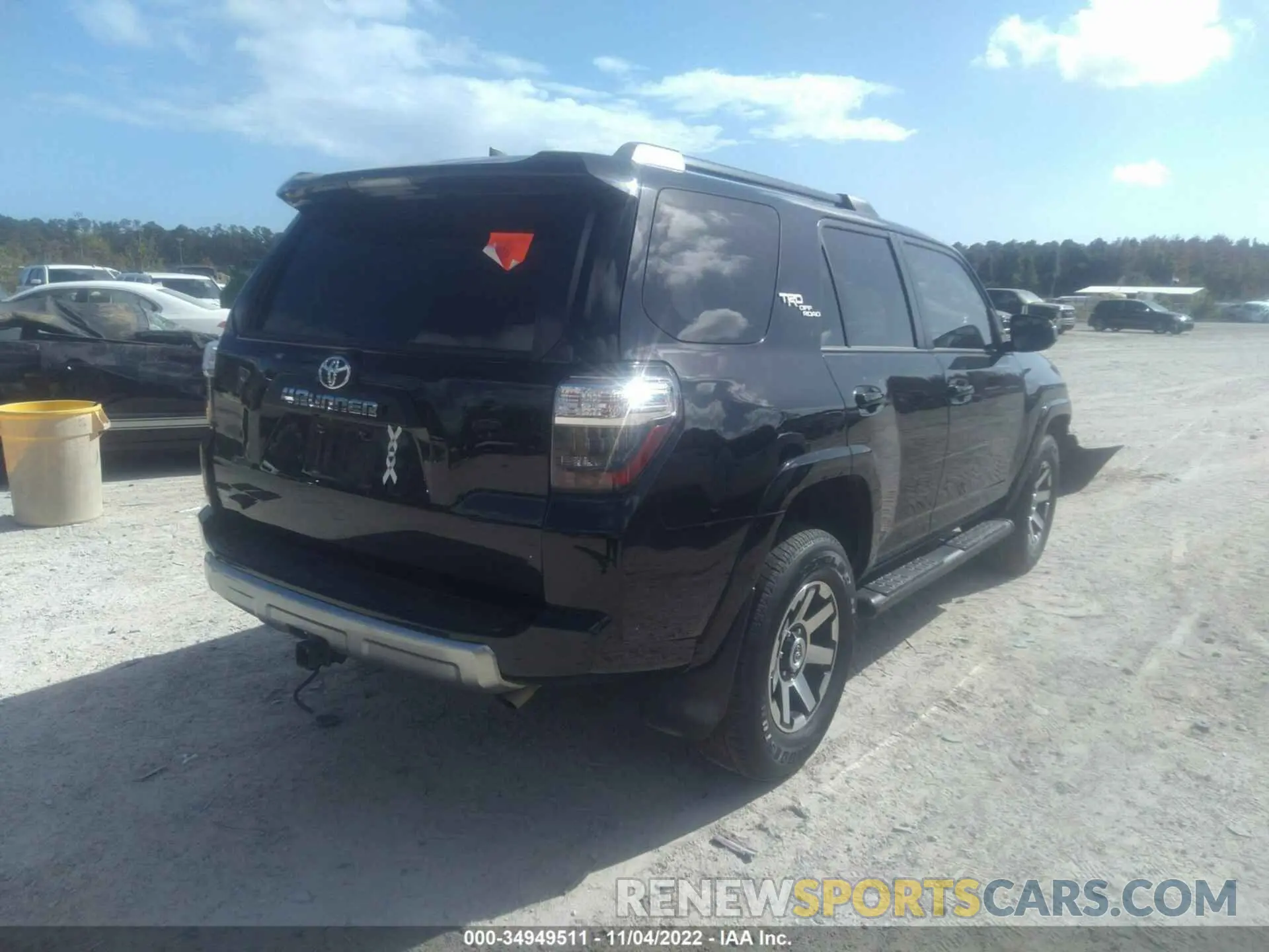 4 Photograph of a damaged car JTEBU5JR6K5636513 TOYOTA 4RUNNER 2019