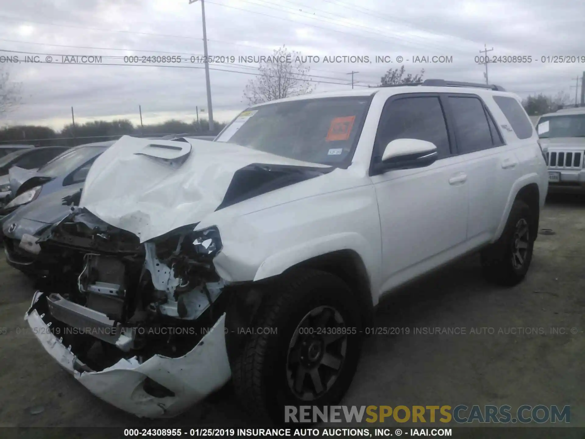 2 Photograph of a damaged car JTEBU5JR6K5636916 TOYOTA 4RUNNER 2019