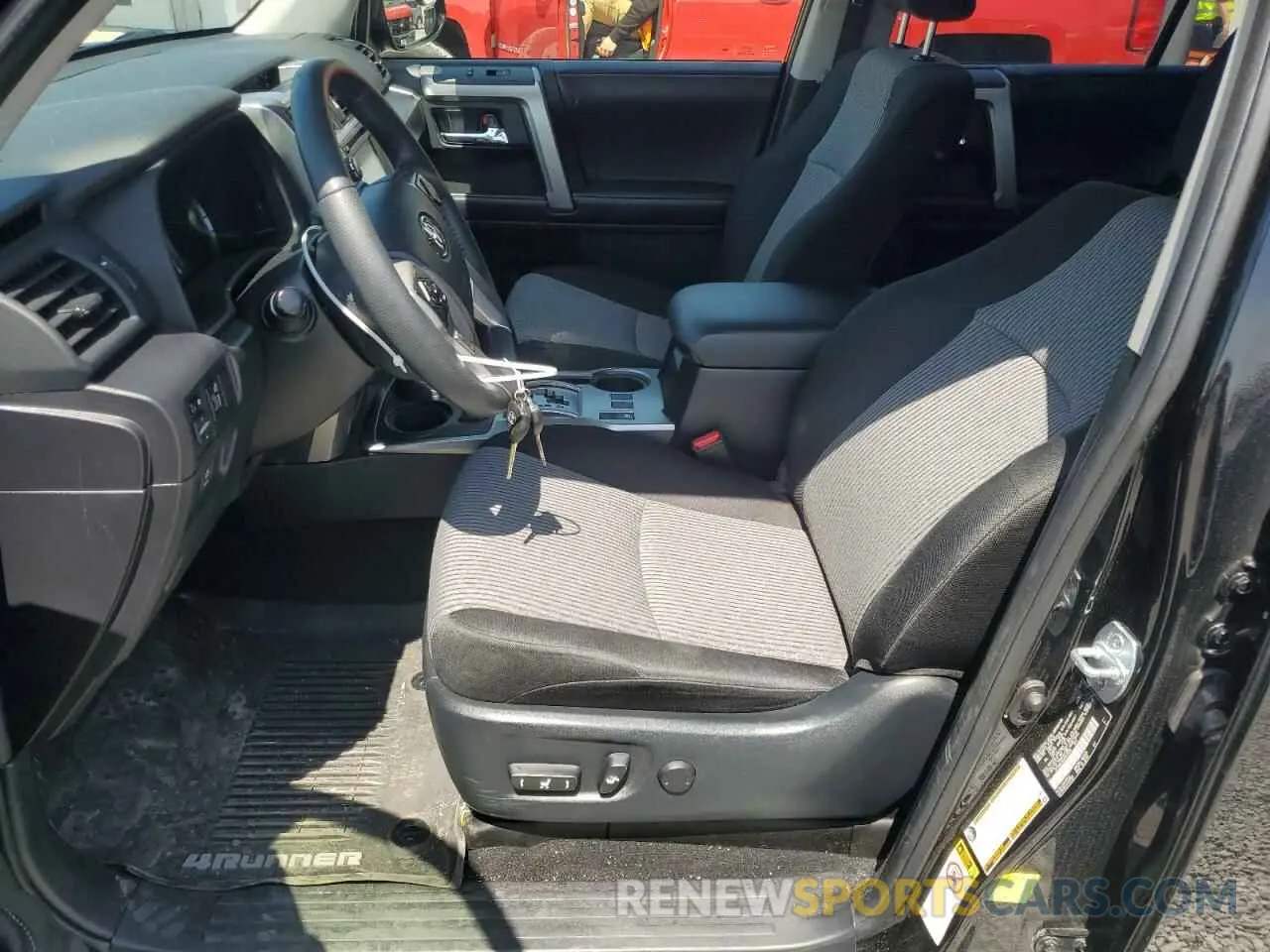 7 Photograph of a damaged car JTEBU5JR6K5672508 TOYOTA 4RUNNER 2019