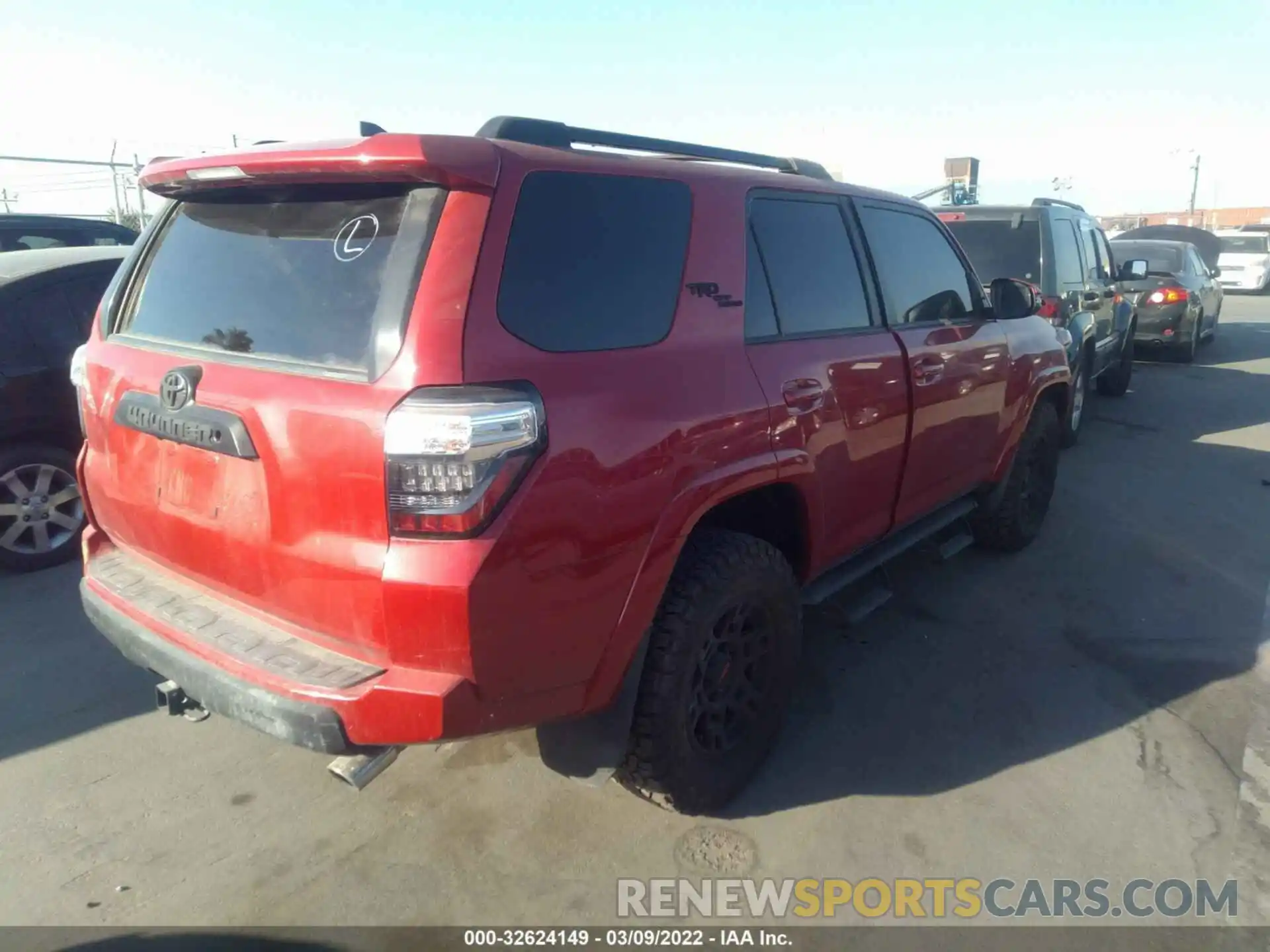 4 Photograph of a damaged car JTEBU5JR6K5675716 TOYOTA 4RUNNER 2019