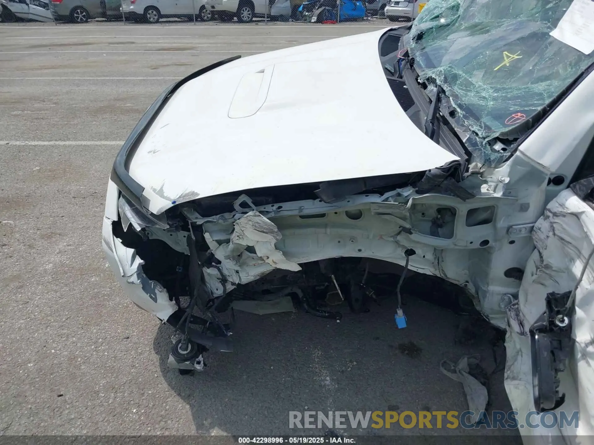 6 Photograph of a damaged car JTEBU5JR6K5679880 TOYOTA 4RUNNER 2019