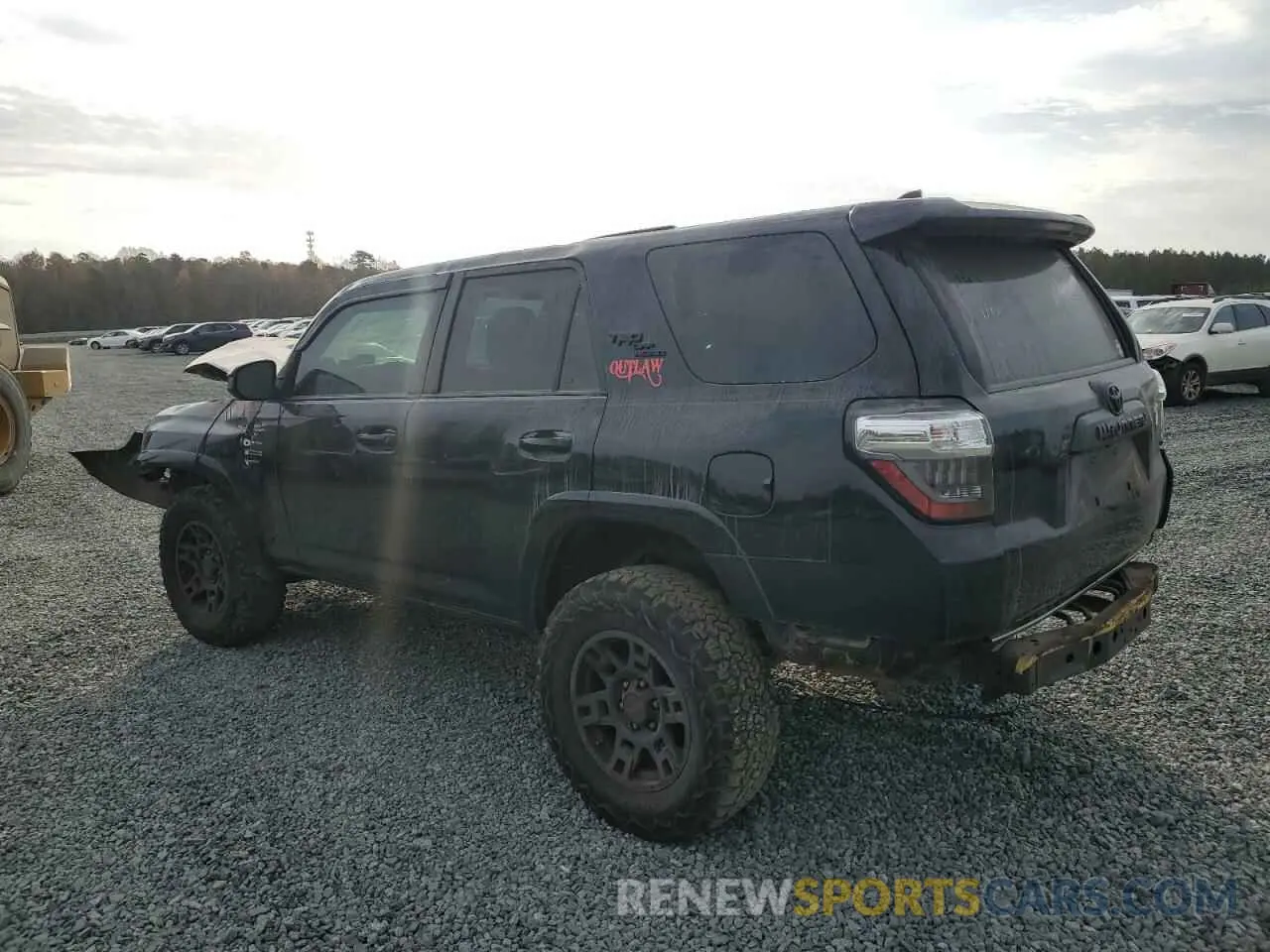 2 Photograph of a damaged car JTEBU5JR6K5687347 TOYOTA 4RUNNER 2019
