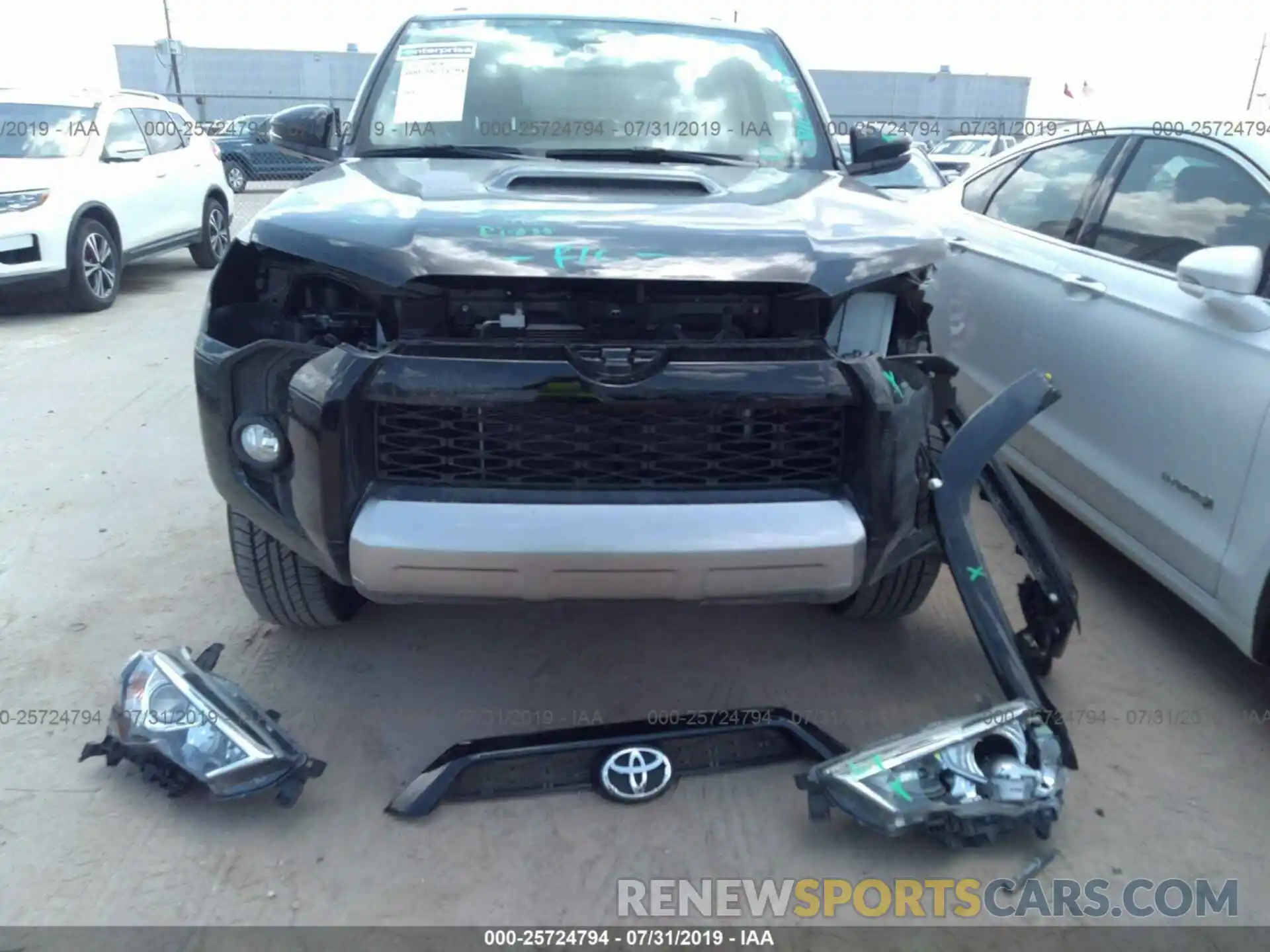 6 Photograph of a damaged car JTEBU5JR6K5695240 TOYOTA 4RUNNER 2019