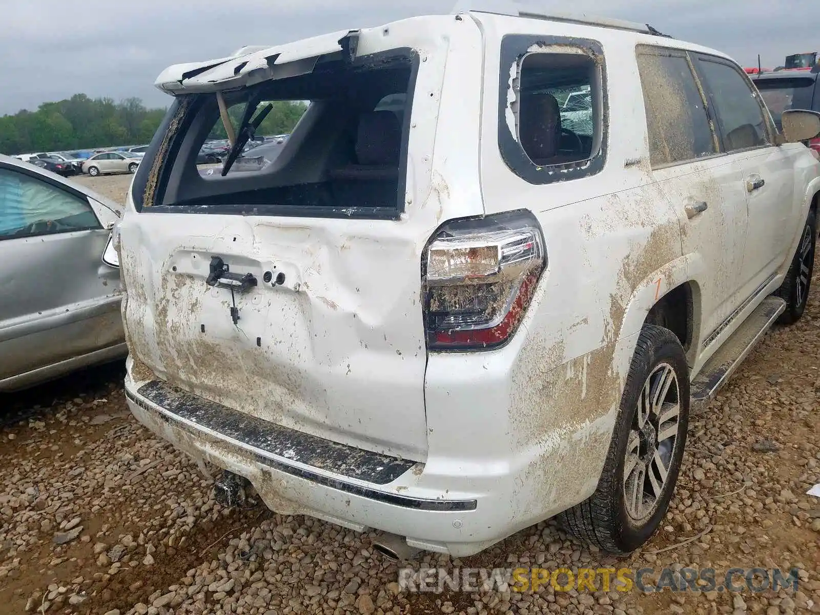 4 Photograph of a damaged car JTEBU5JR6K5696629 TOYOTA 4RUNNER 2019