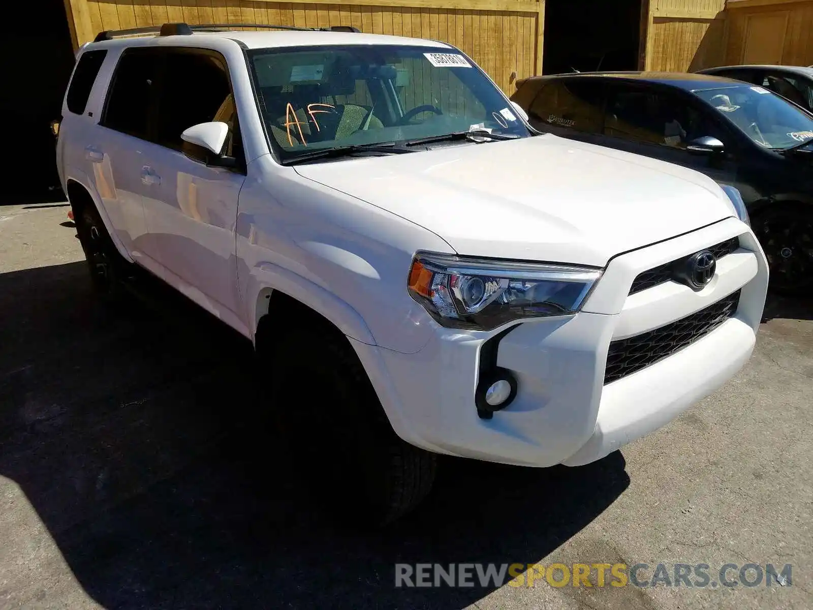 1 Photograph of a damaged car JTEBU5JR6K5700758 TOYOTA 4RUNNER 2019