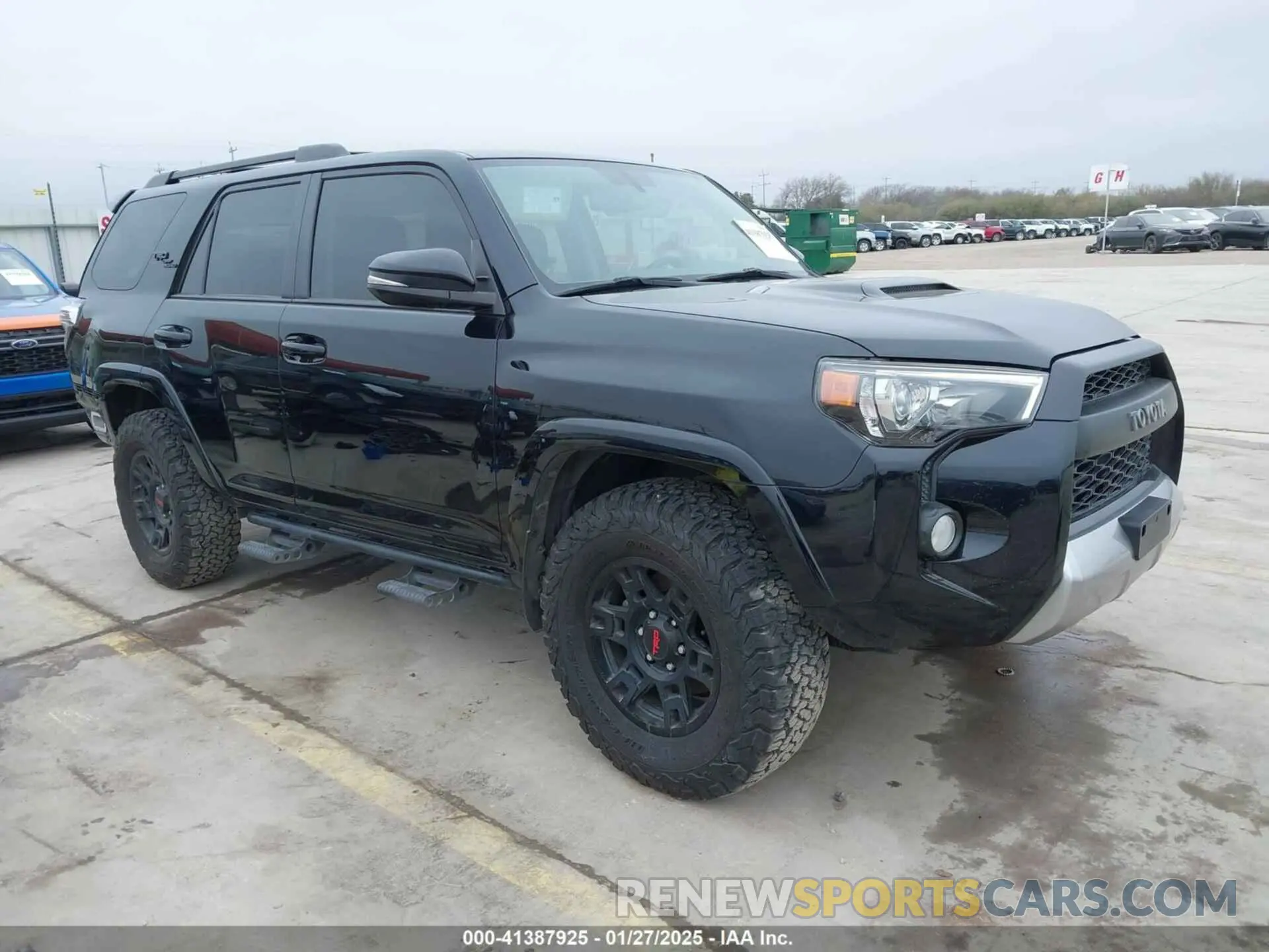 1 Photograph of a damaged car JTEBU5JR6K5725188 TOYOTA 4RUNNER 2019