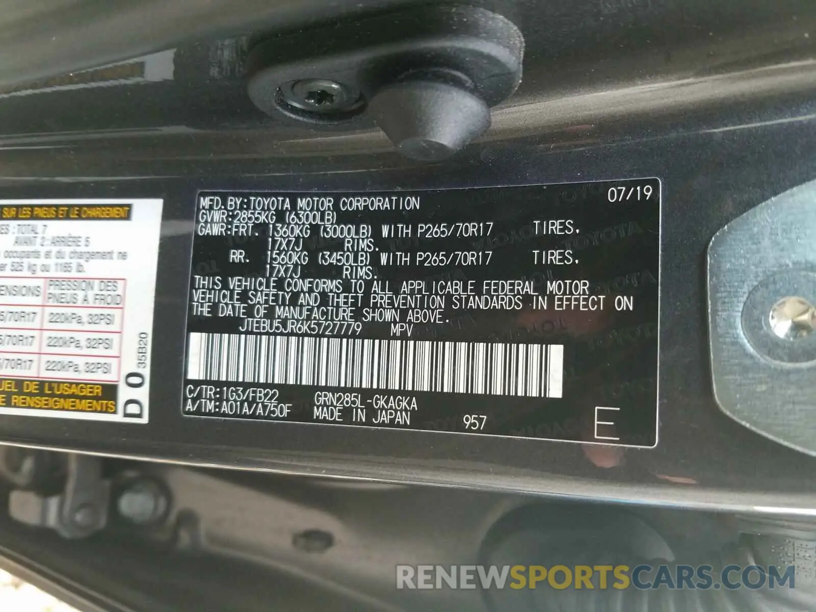 10 Photograph of a damaged car JTEBU5JR6K5727779 TOYOTA 4RUNNER 2019