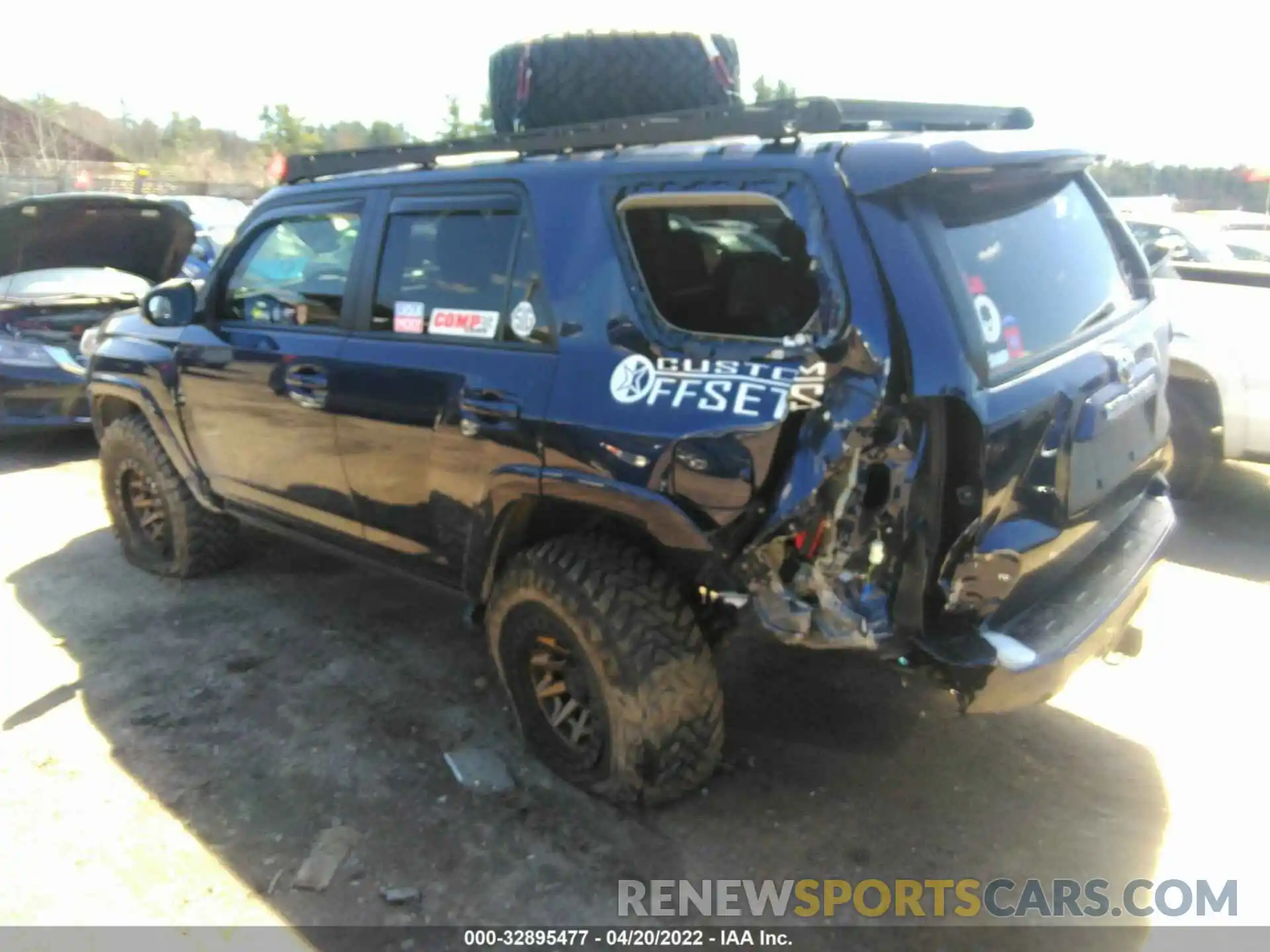 3 Photograph of a damaged car JTEBU5JR6K5728608 TOYOTA 4RUNNER 2019