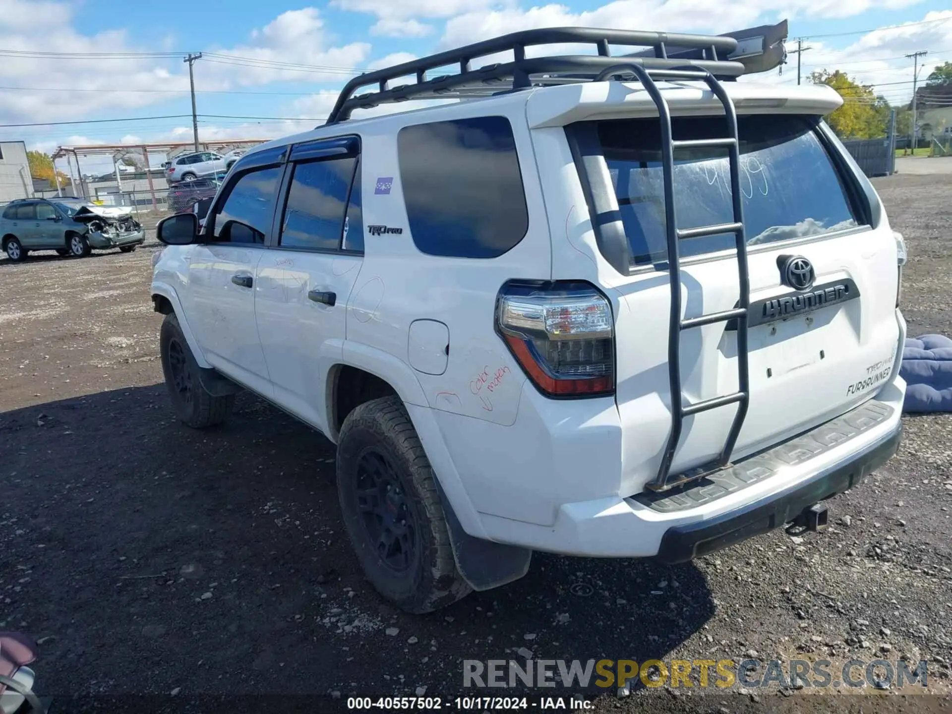3 Photograph of a damaged car JTEBU5JR6K5730925 TOYOTA 4RUNNER 2019