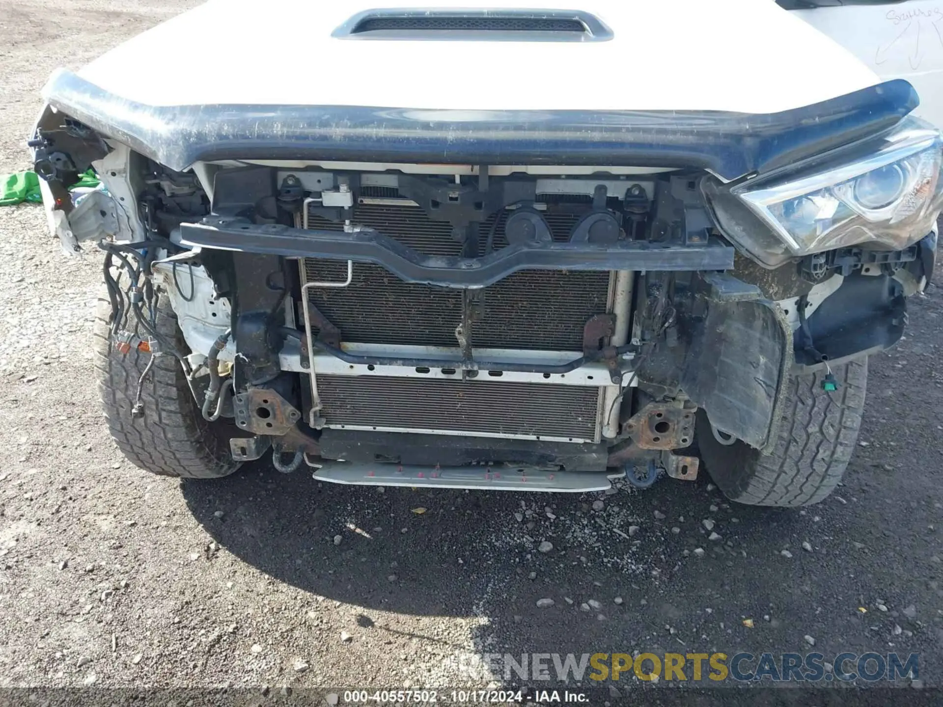 6 Photograph of a damaged car JTEBU5JR6K5730925 TOYOTA 4RUNNER 2019