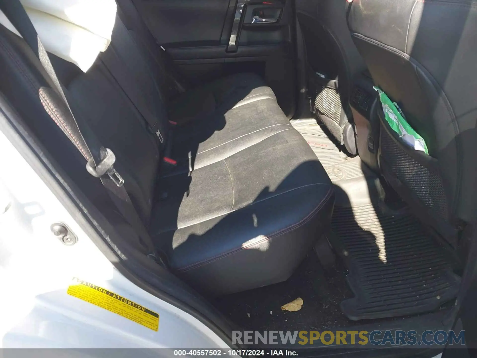 8 Photograph of a damaged car JTEBU5JR6K5730925 TOYOTA 4RUNNER 2019