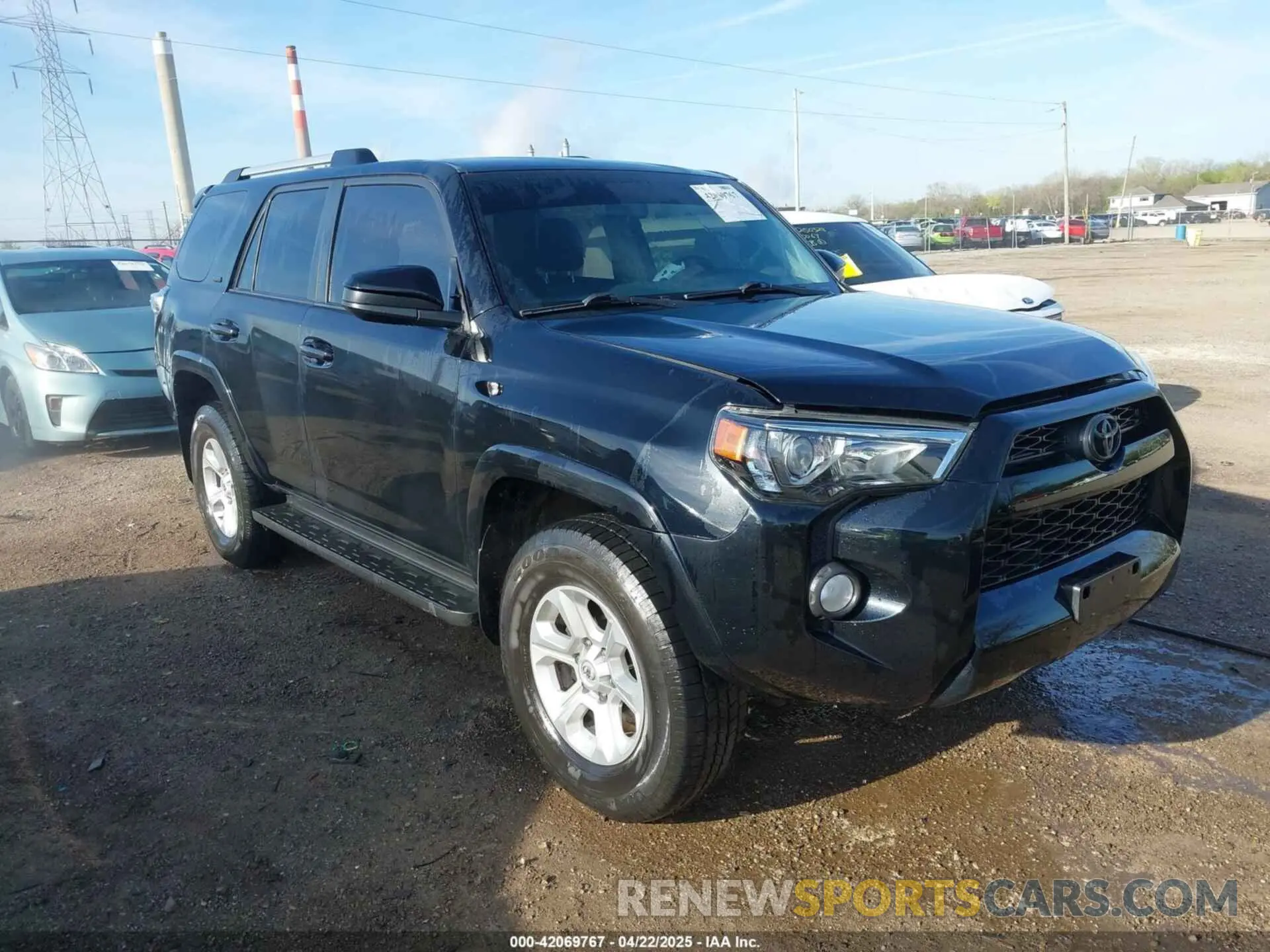 1 Photograph of a damaged car JTEBU5JR6K5731380 TOYOTA 4RUNNER 2019