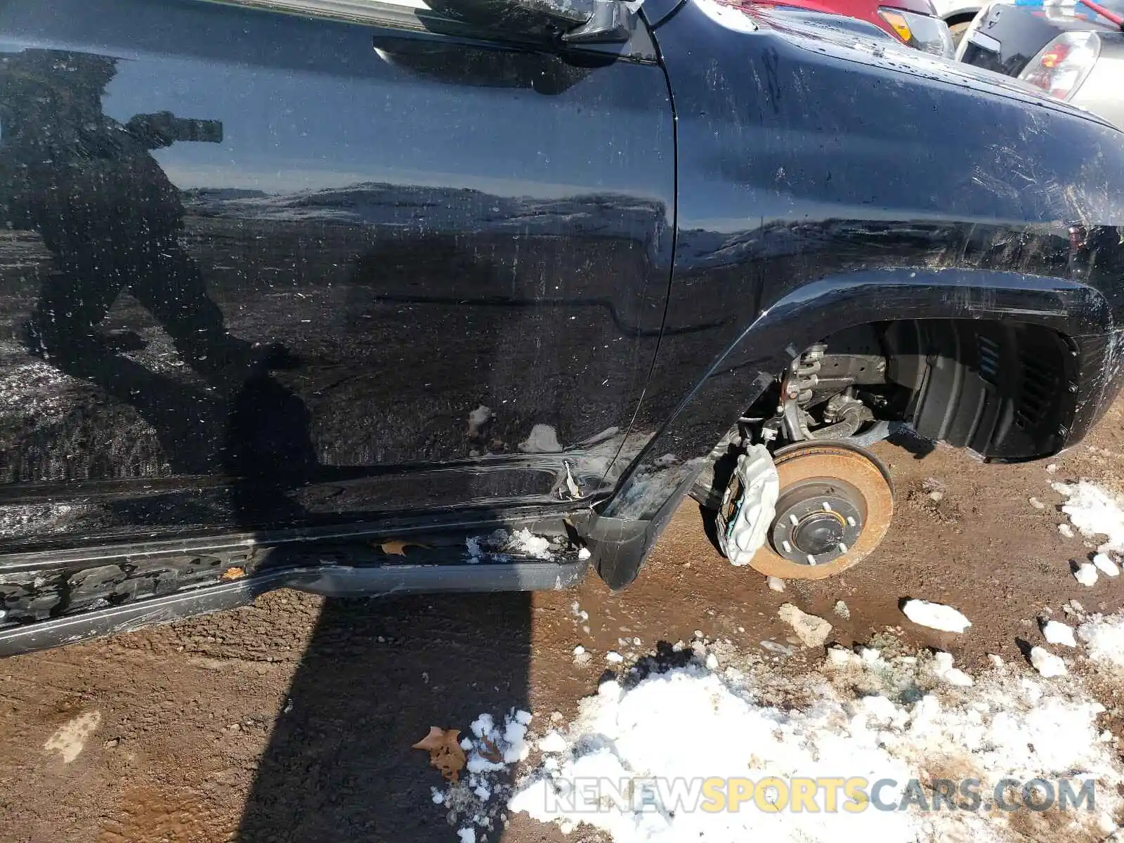 10 Photograph of a damaged car JTEBU5JR6K5734294 TOYOTA 4RUNNER 2019