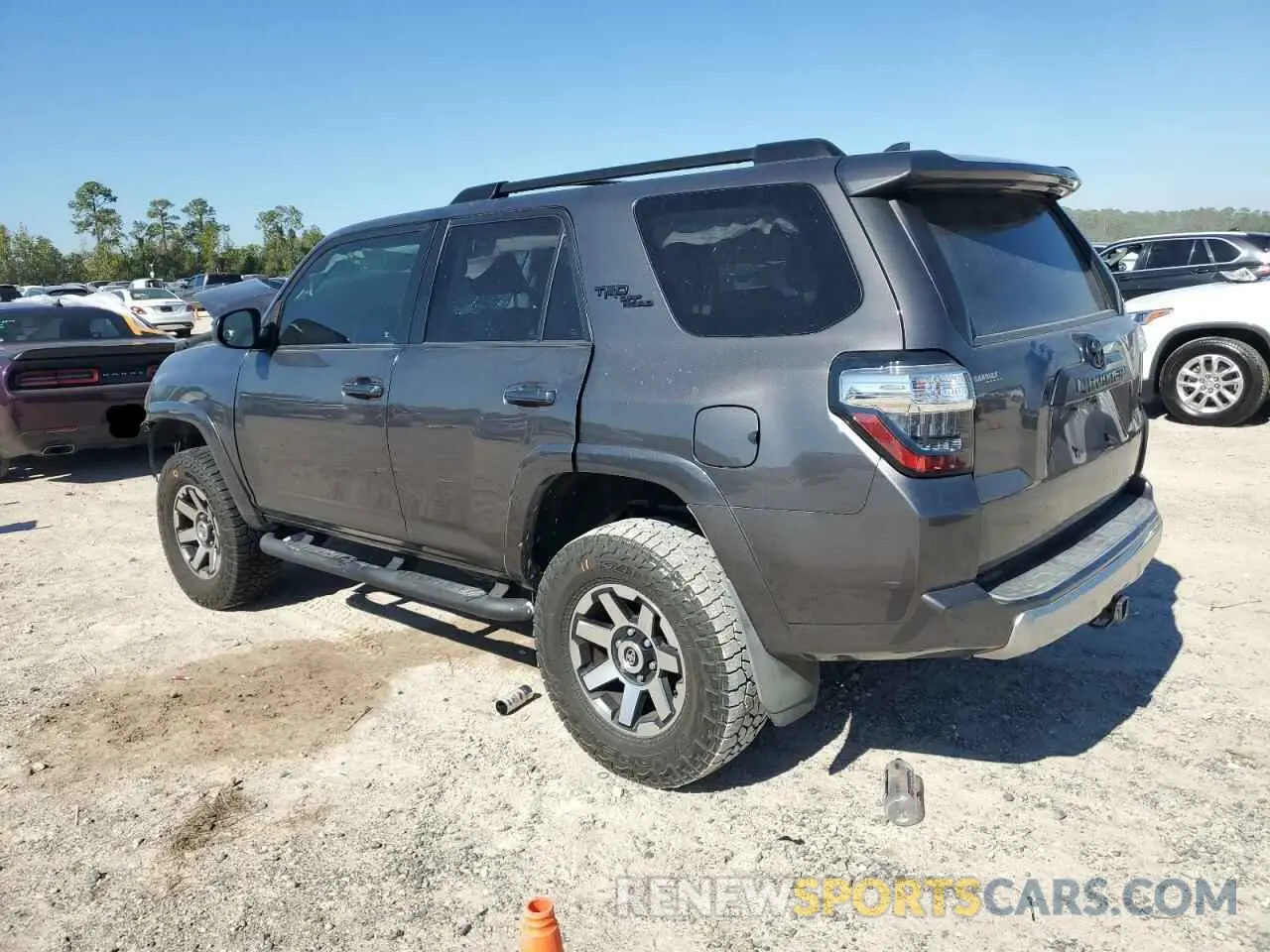 2 Photograph of a damaged car JTEBU5JR6K5736675 TOYOTA 4RUNNER 2019