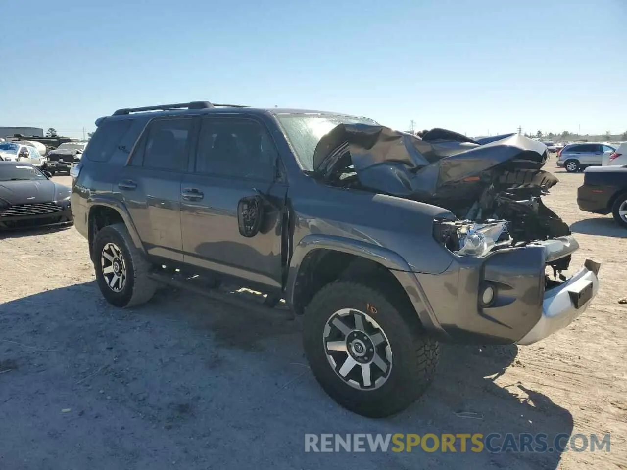 4 Photograph of a damaged car JTEBU5JR6K5736675 TOYOTA 4RUNNER 2019