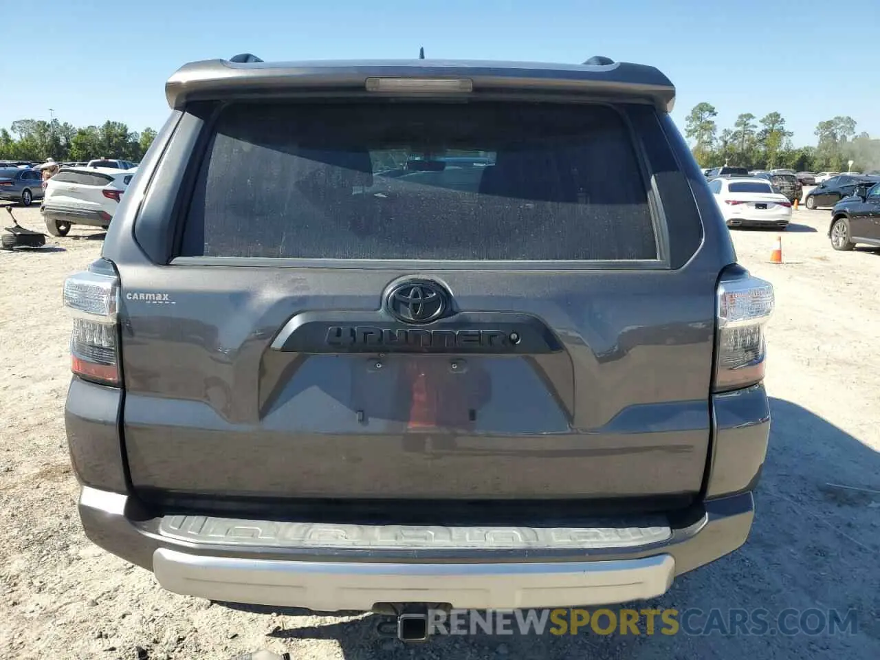 6 Photograph of a damaged car JTEBU5JR6K5736675 TOYOTA 4RUNNER 2019