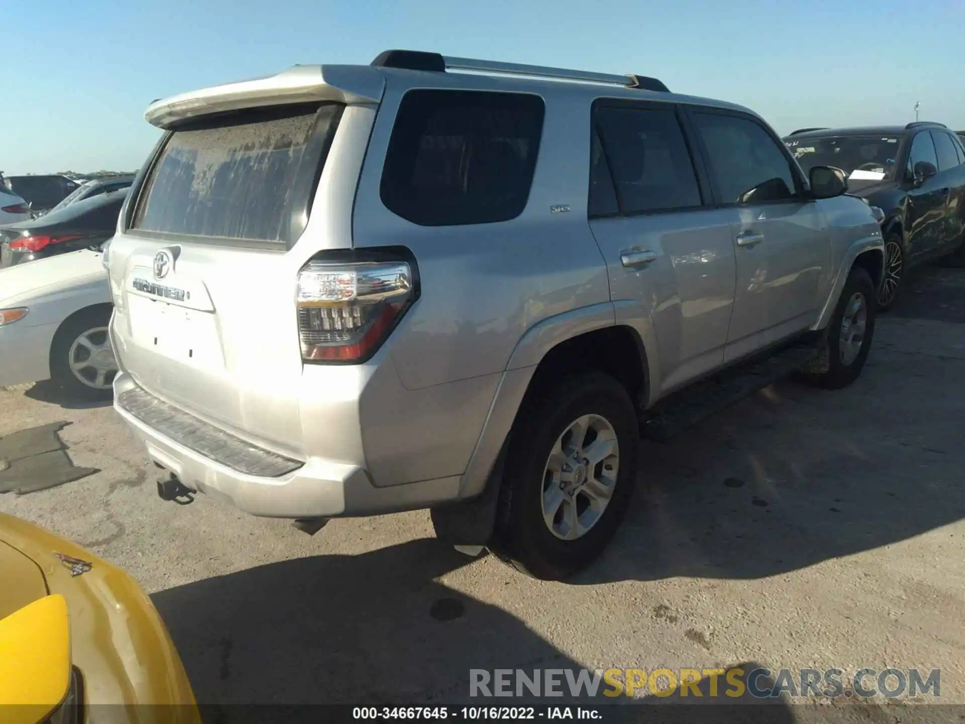 4 Photograph of a damaged car JTEBU5JR7K5611250 TOYOTA 4RUNNER 2019