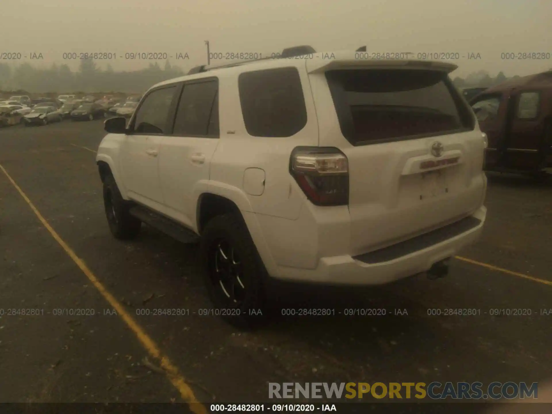 3 Photograph of a damaged car JTEBU5JR7K5626511 TOYOTA 4RUNNER 2019