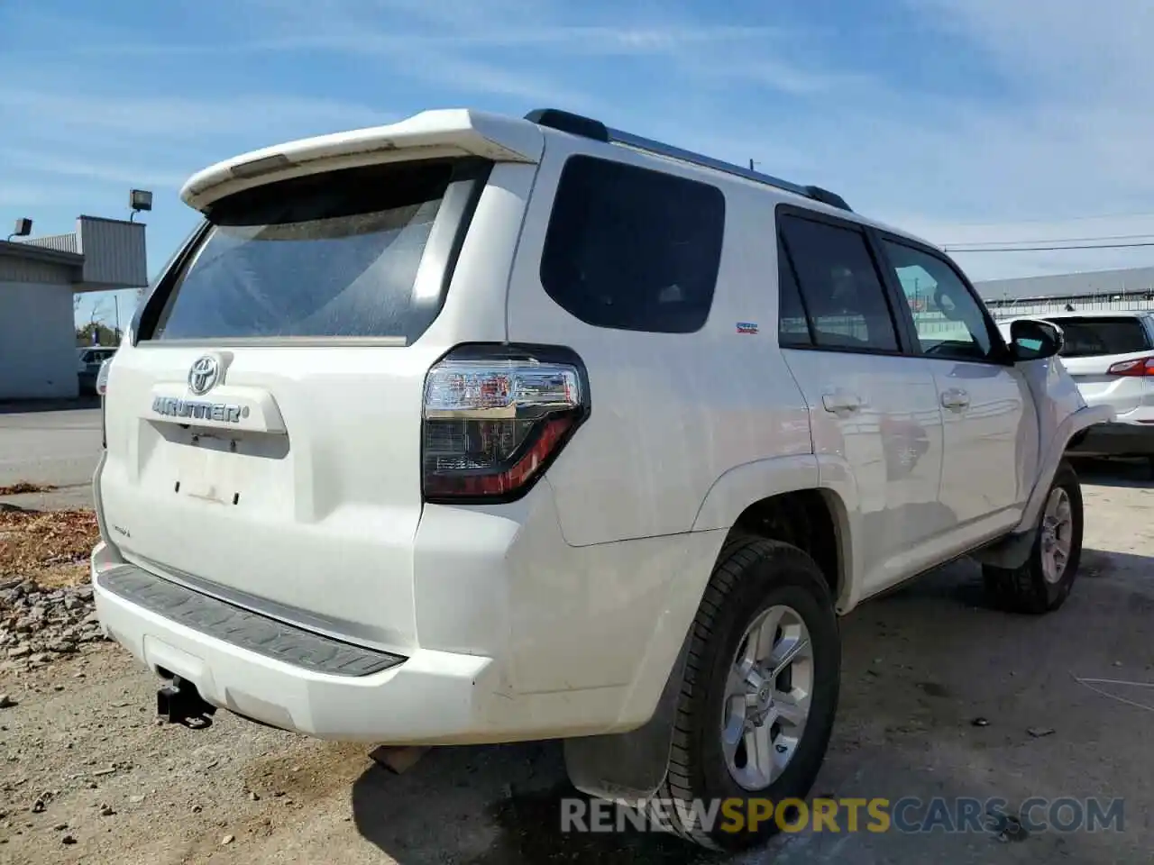 4 Photograph of a damaged car JTEBU5JR7K5637007 TOYOTA 4RUNNER 2019