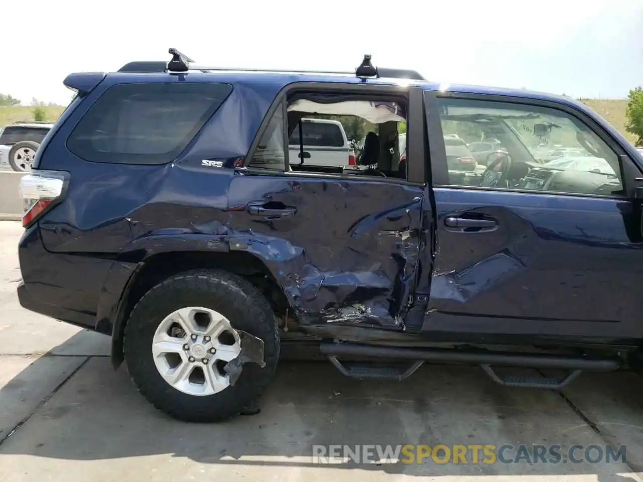 9 Photograph of a damaged car JTEBU5JR7K5638013 TOYOTA 4RUNNER 2019